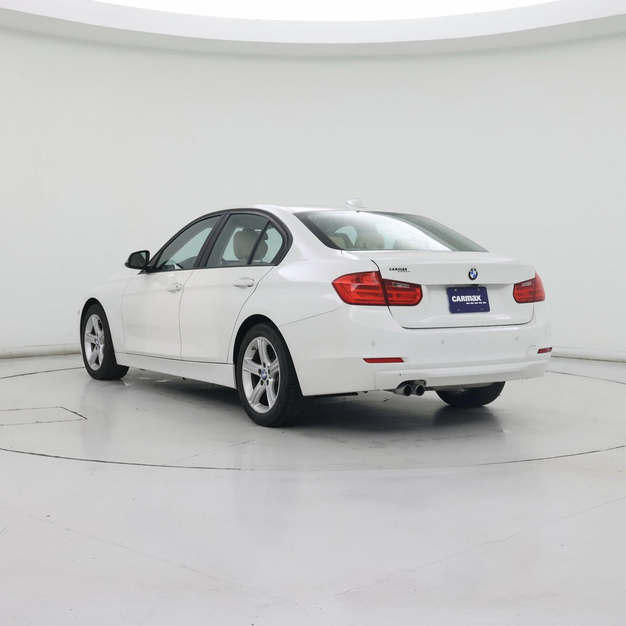 Thumbnail: 2015 BMW 3 Series - 2