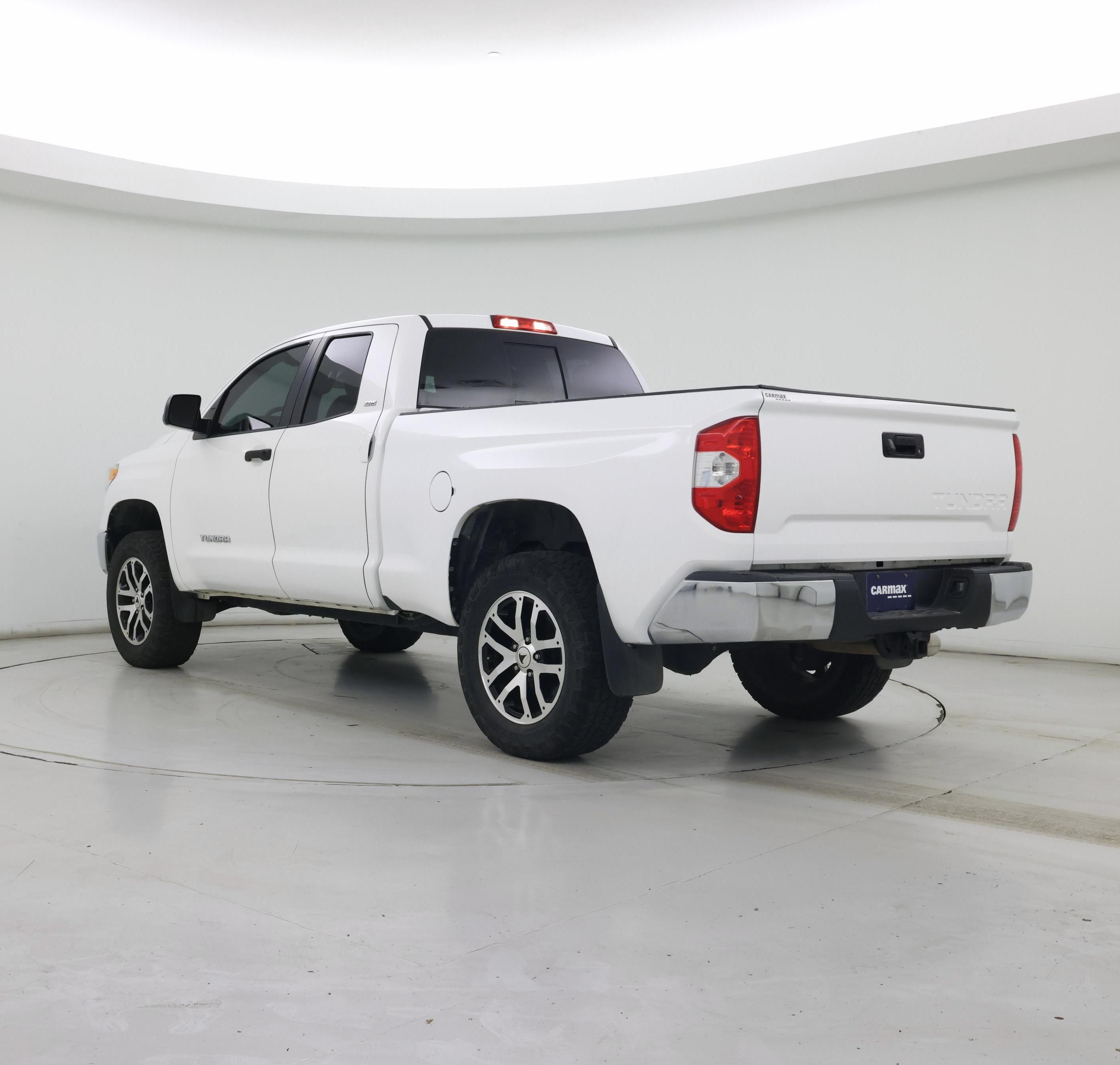 Thumbnail: 2016 Toyota Tundra - 2
