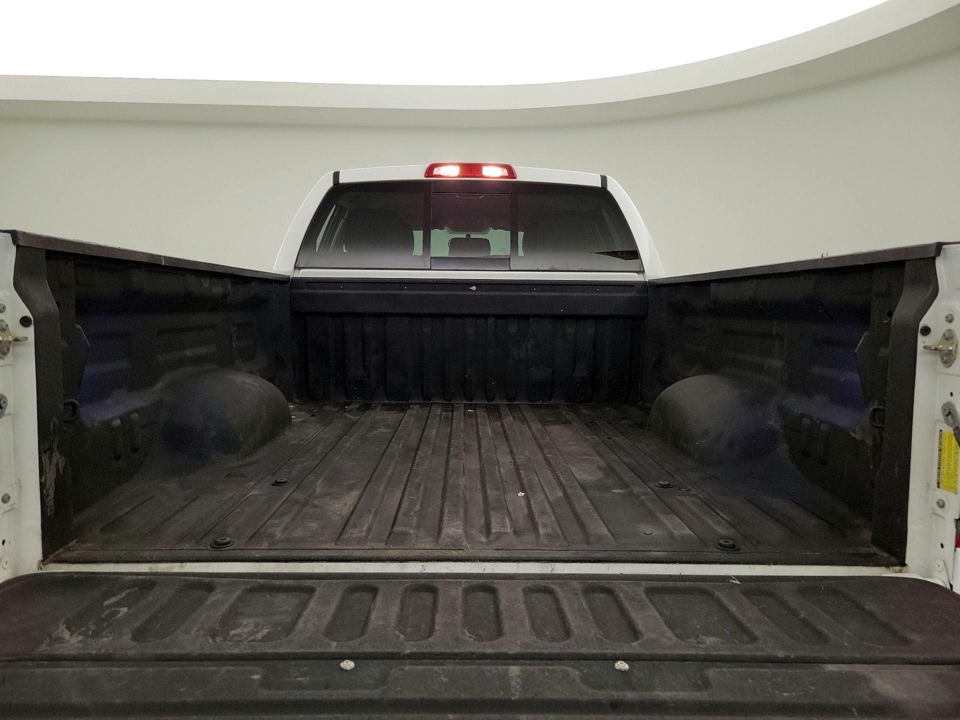Thumbnail: 2016 Toyota Tundra - 19