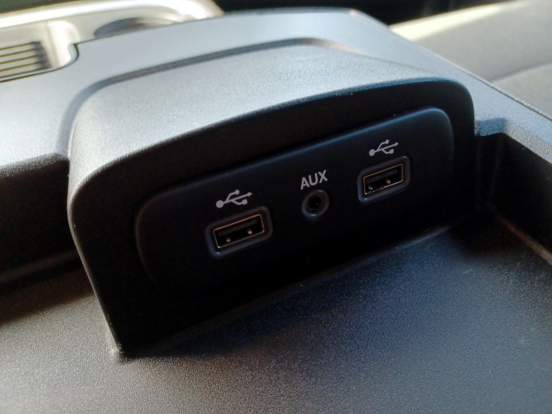 Thumbnail: 2021 RAM 1500 Classic - 16