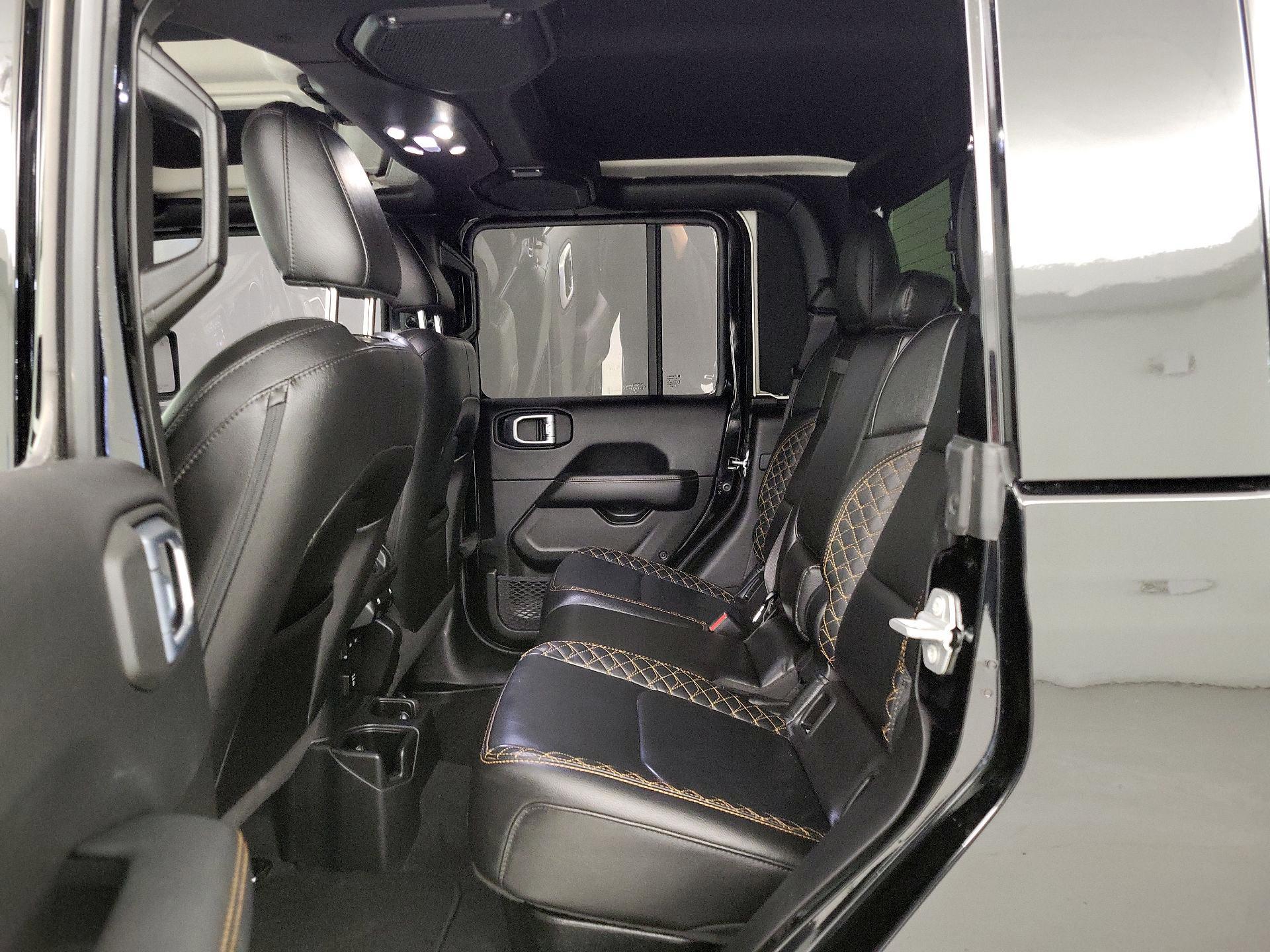 Thumbnail: 2021 Jeep Gladiator - 18