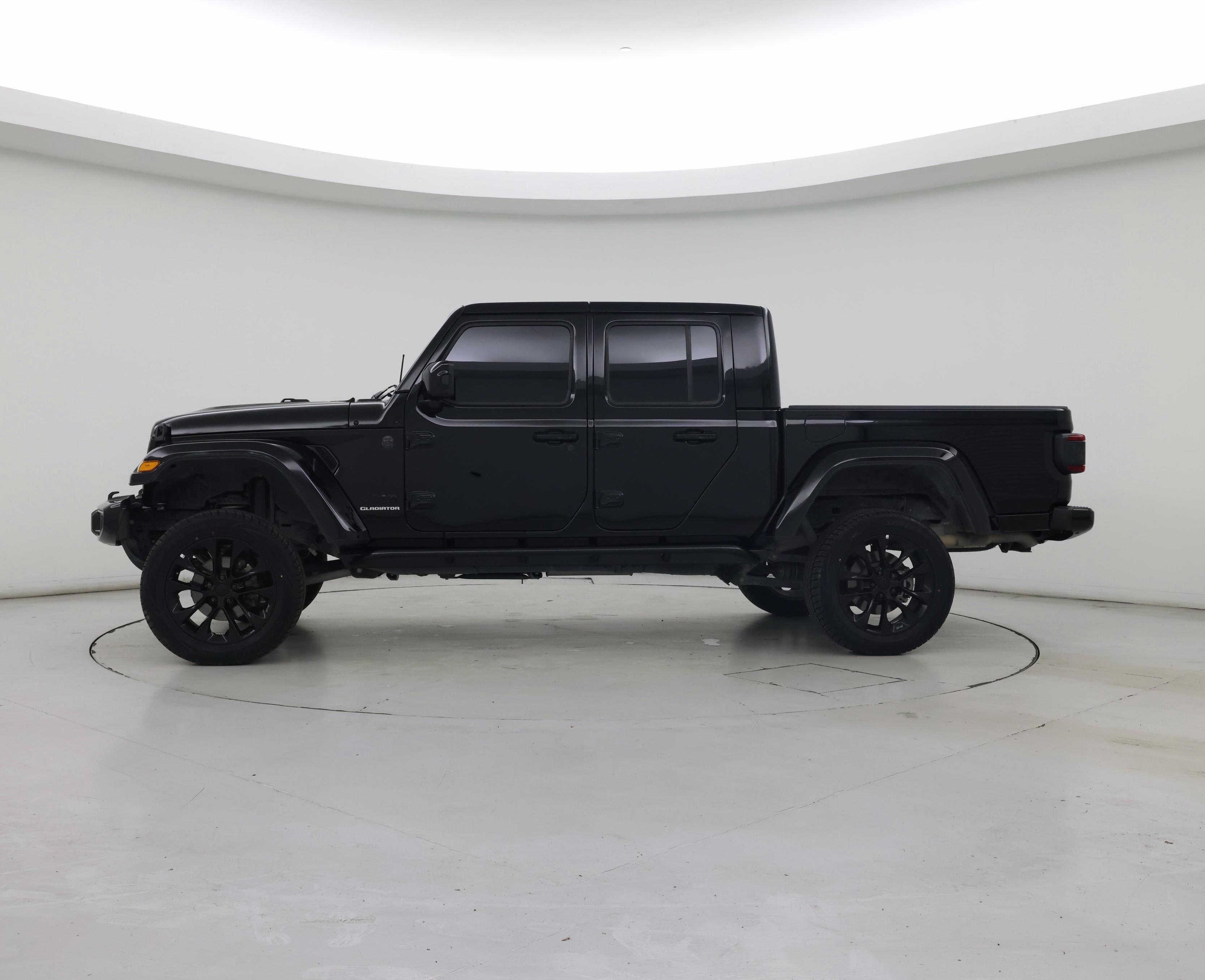 Thumbnail: 2021 Jeep Gladiator - 3