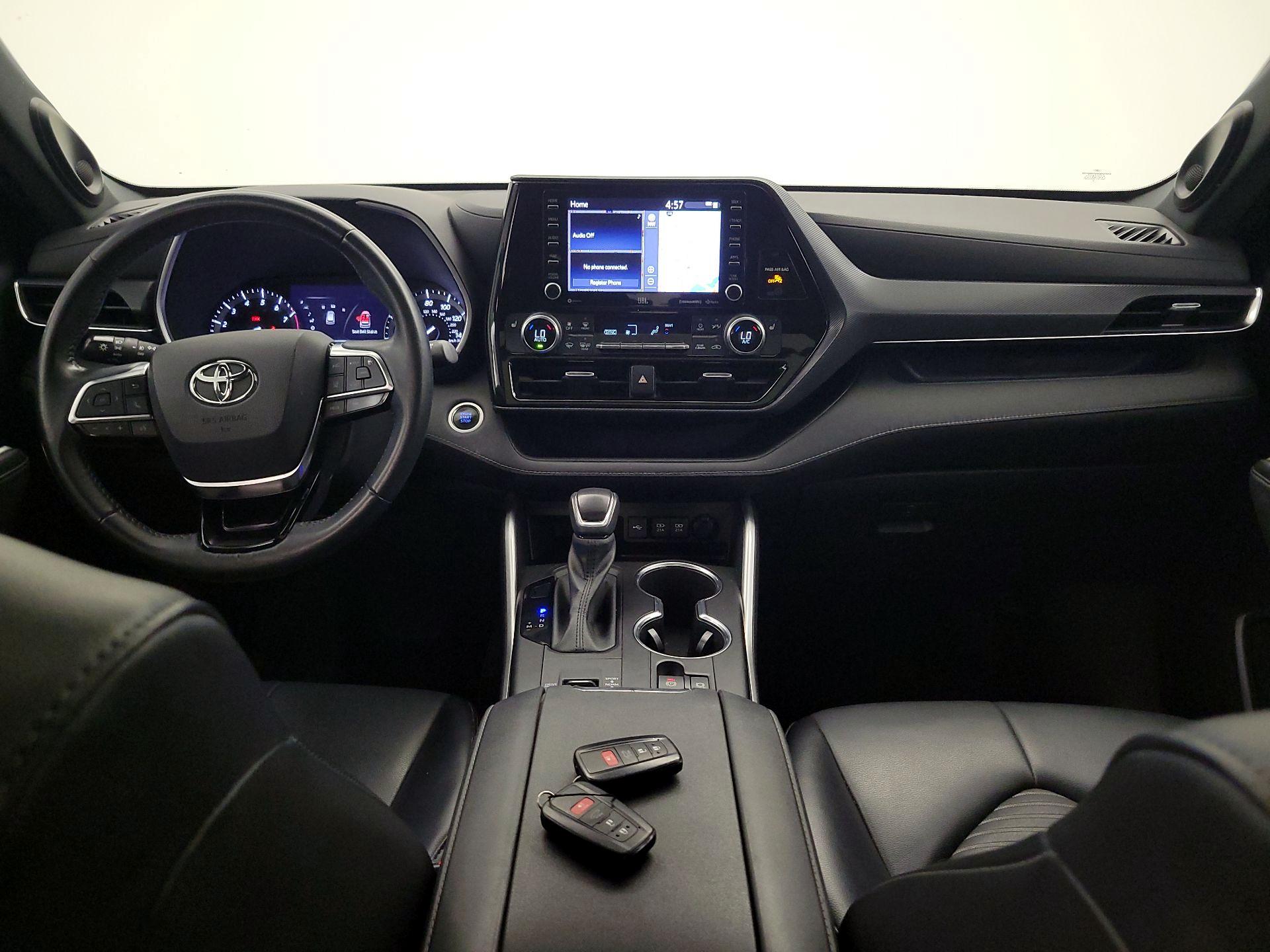 Thumbnail: 2021 Toyota Highlander - 9