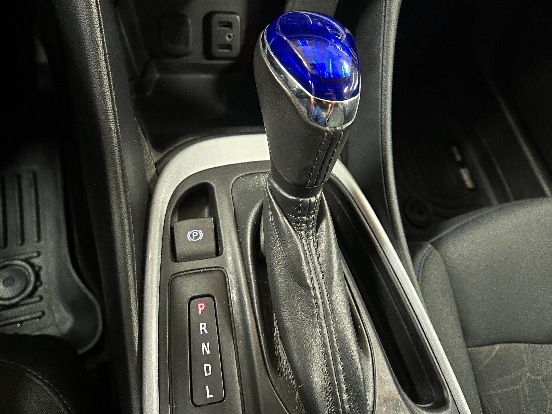 Thumbnail: 2017 Chevrolet Volt - 16