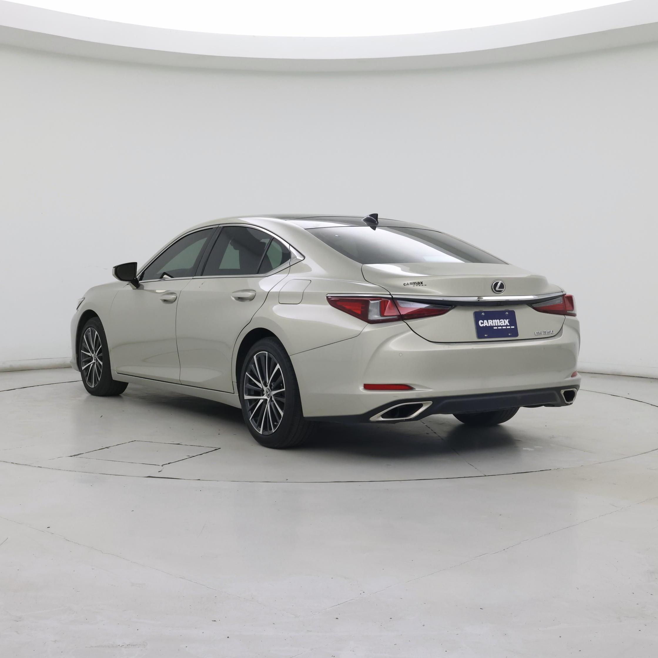 Thumbnail: 2023 Lexus ES - 2