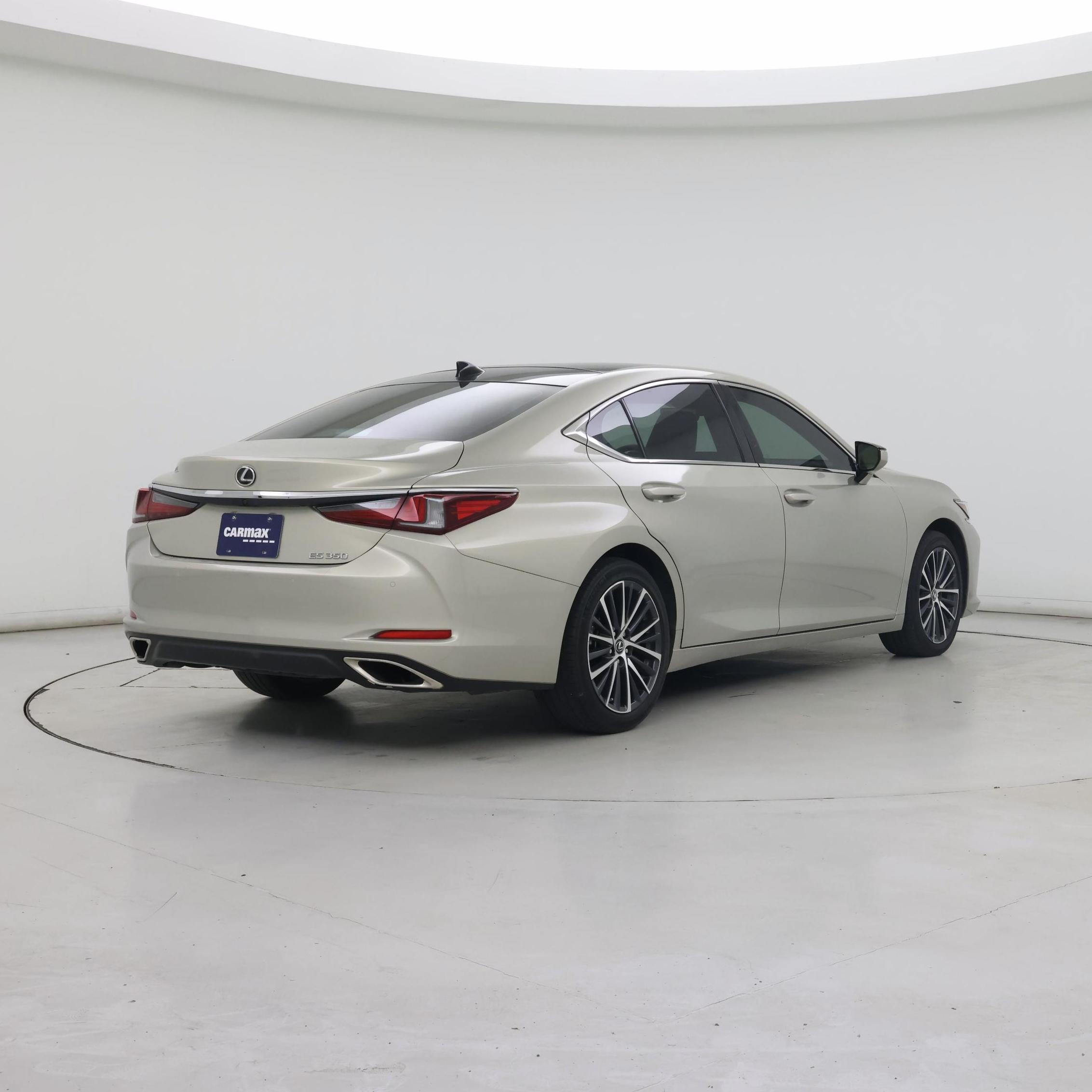 Thumbnail: 2023 Lexus ES - 8