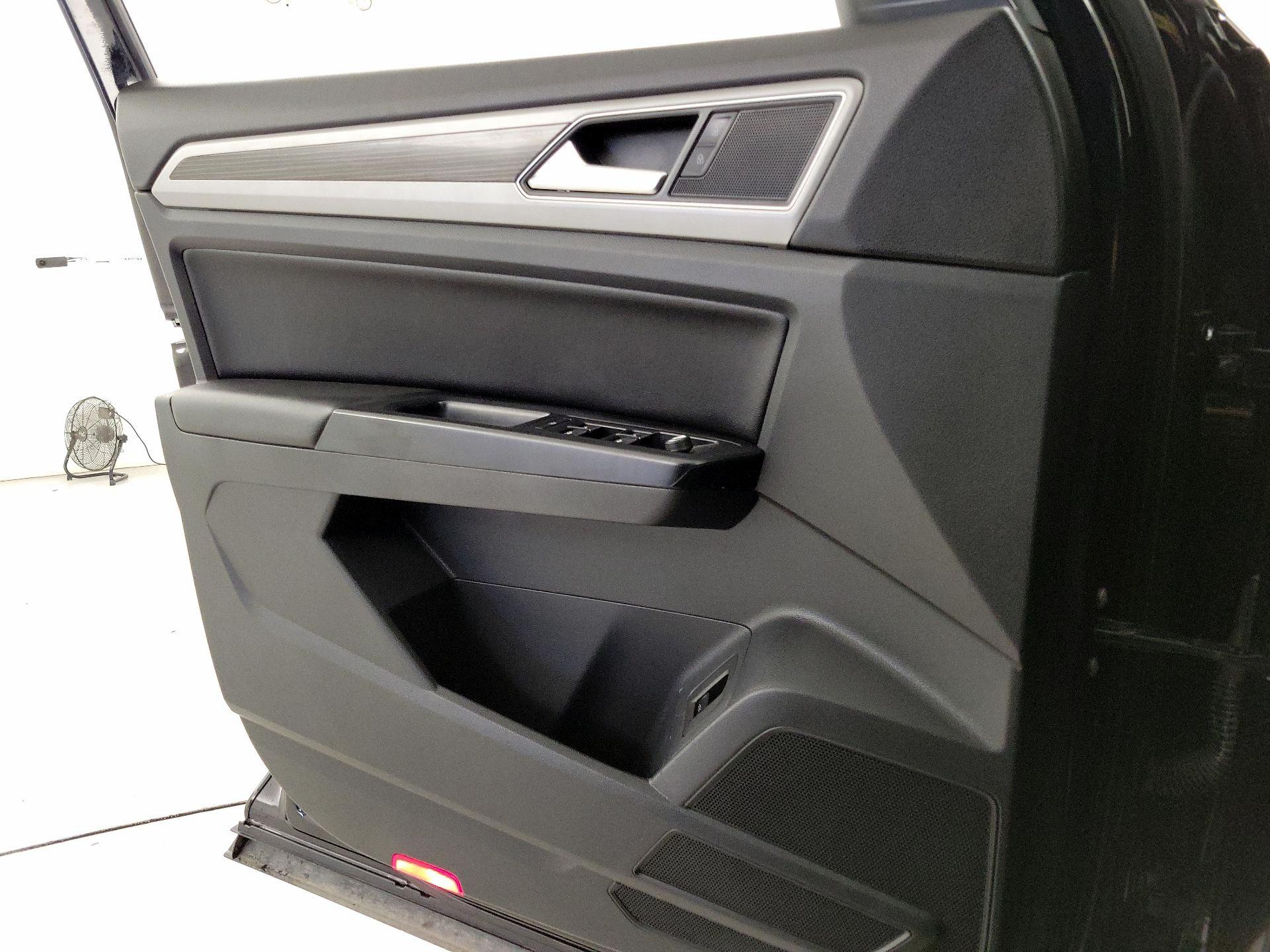 Thumbnail: 2019 Volkswagen Atlas - 12