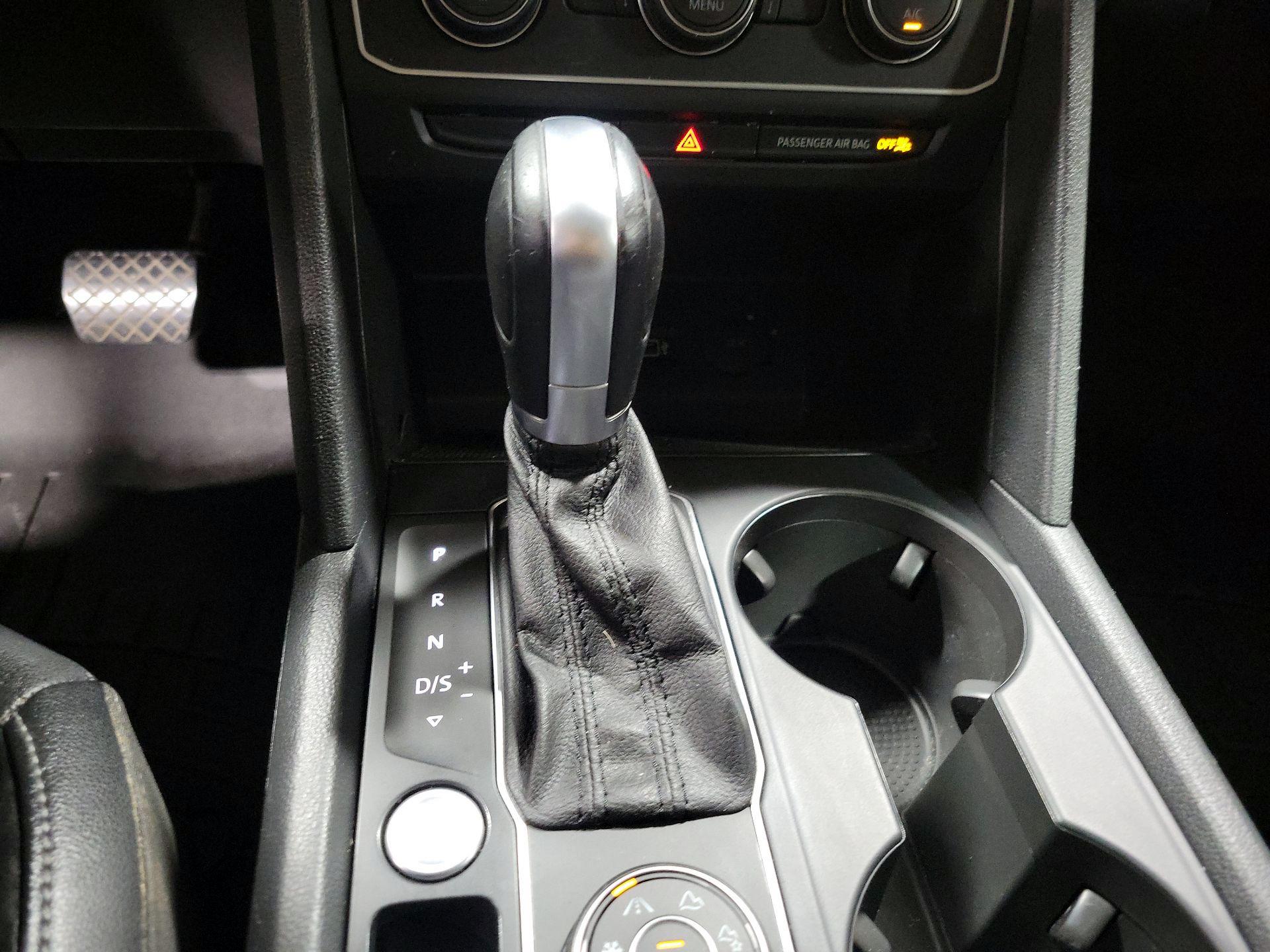 Thumbnail: 2019 Volkswagen Atlas - 17