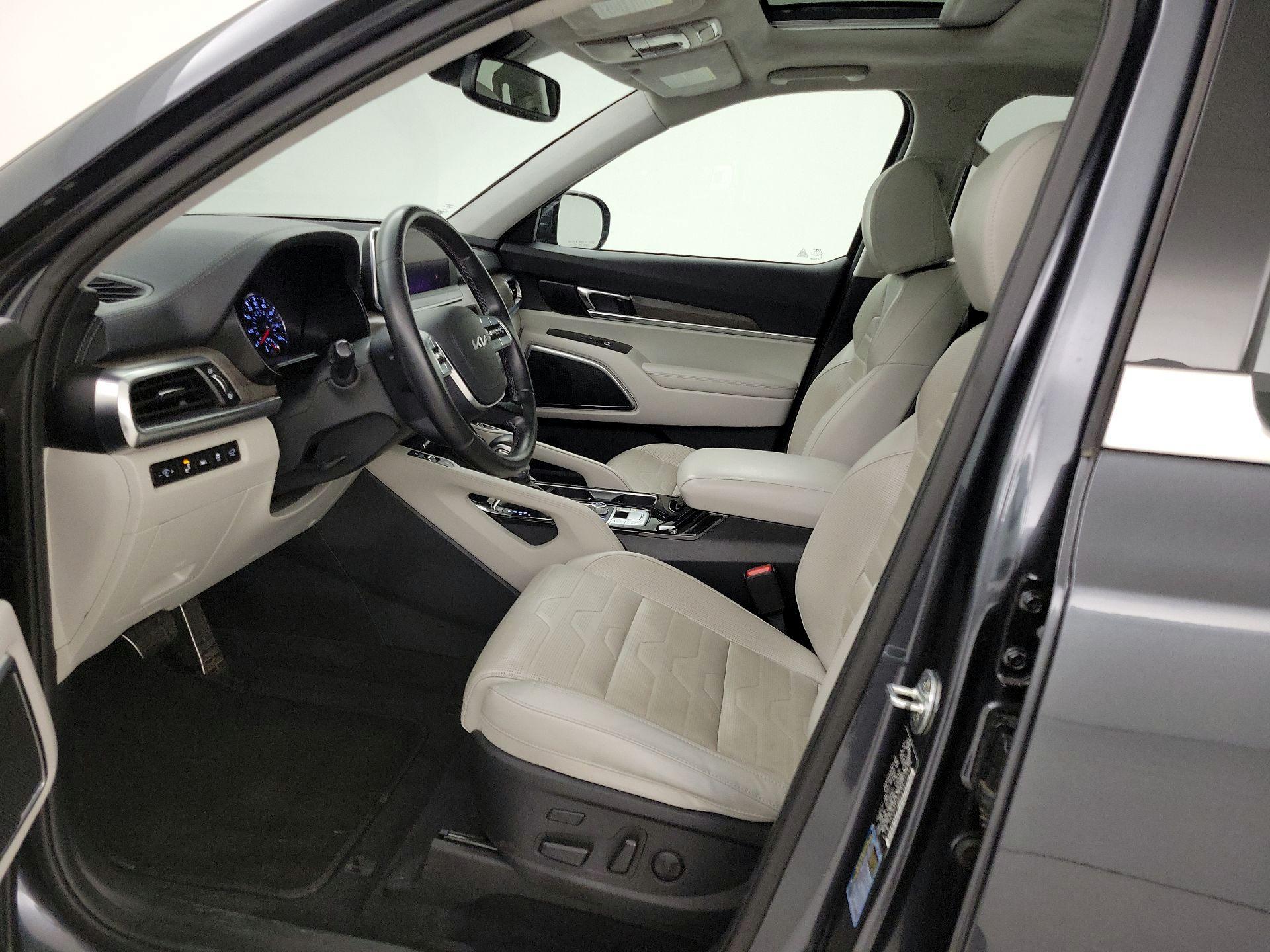 Thumbnail: 2022 Kia Telluride - 11