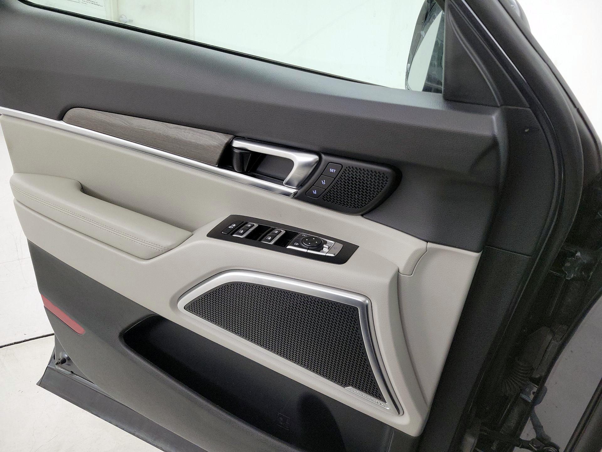 Thumbnail: 2022 Kia Telluride - 12