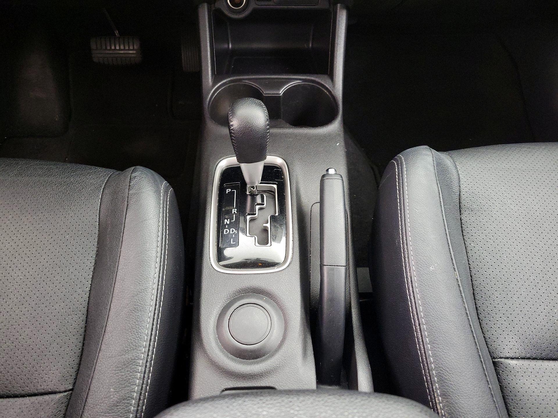 Thumbnail: 2016 Mitsubishi Outlander - 17