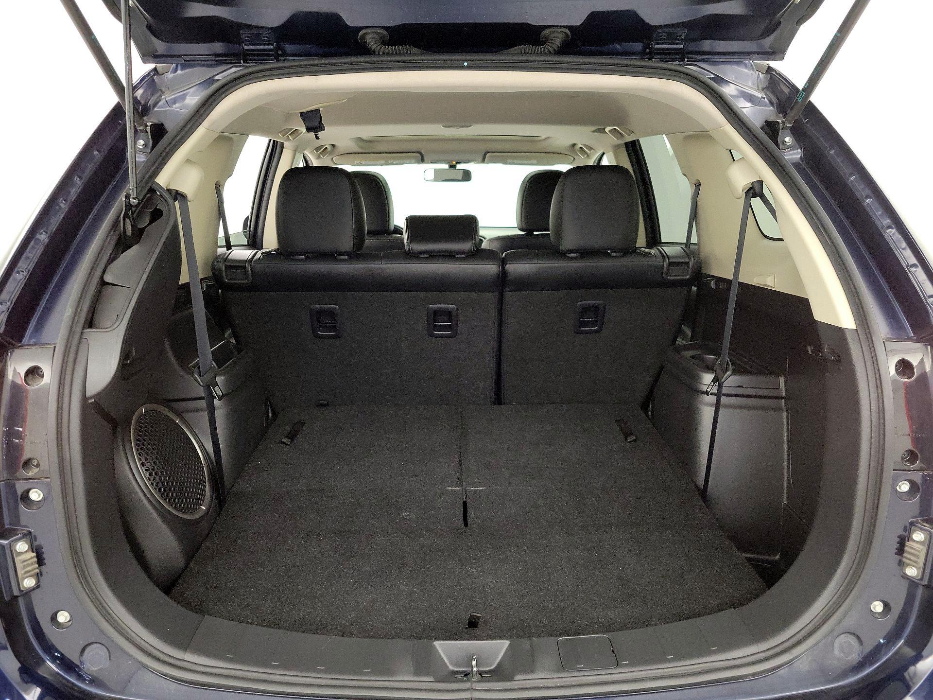 Thumbnail: 2016 Mitsubishi Outlander - 20