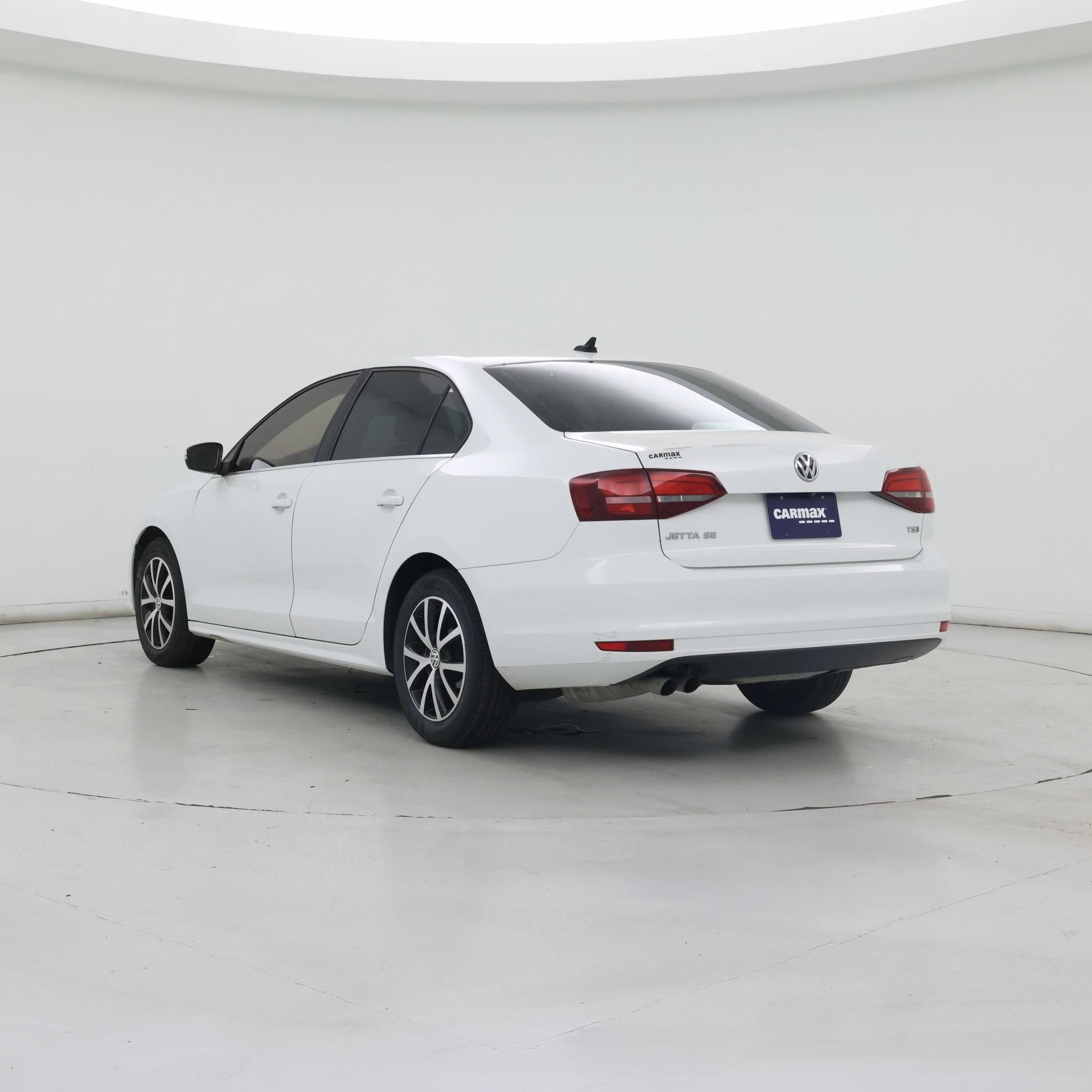 Thumbnail: 2017 Volkswagen Jetta - 2