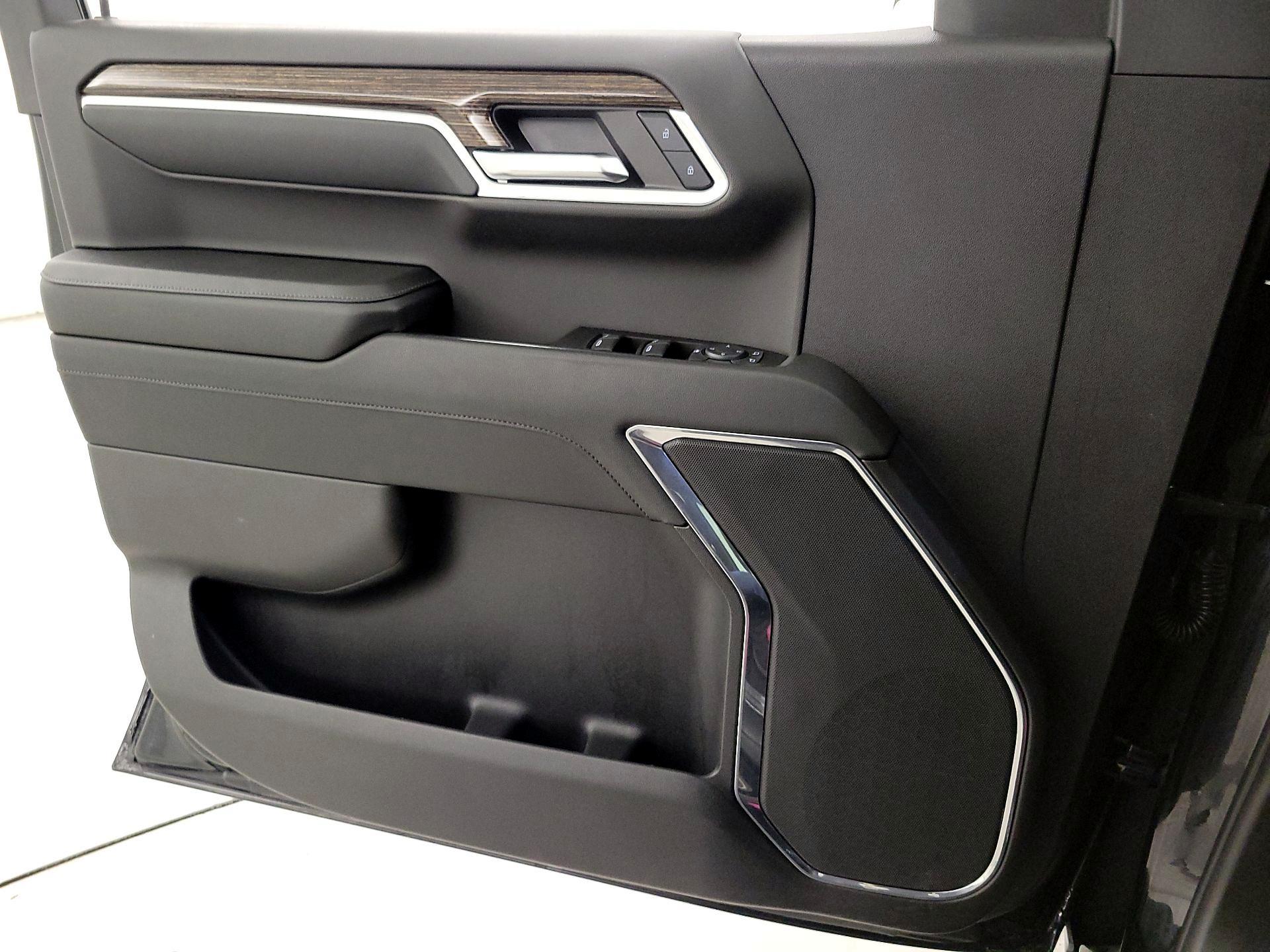 Thumbnail: 2024 GMC Sierra 1500 - 12