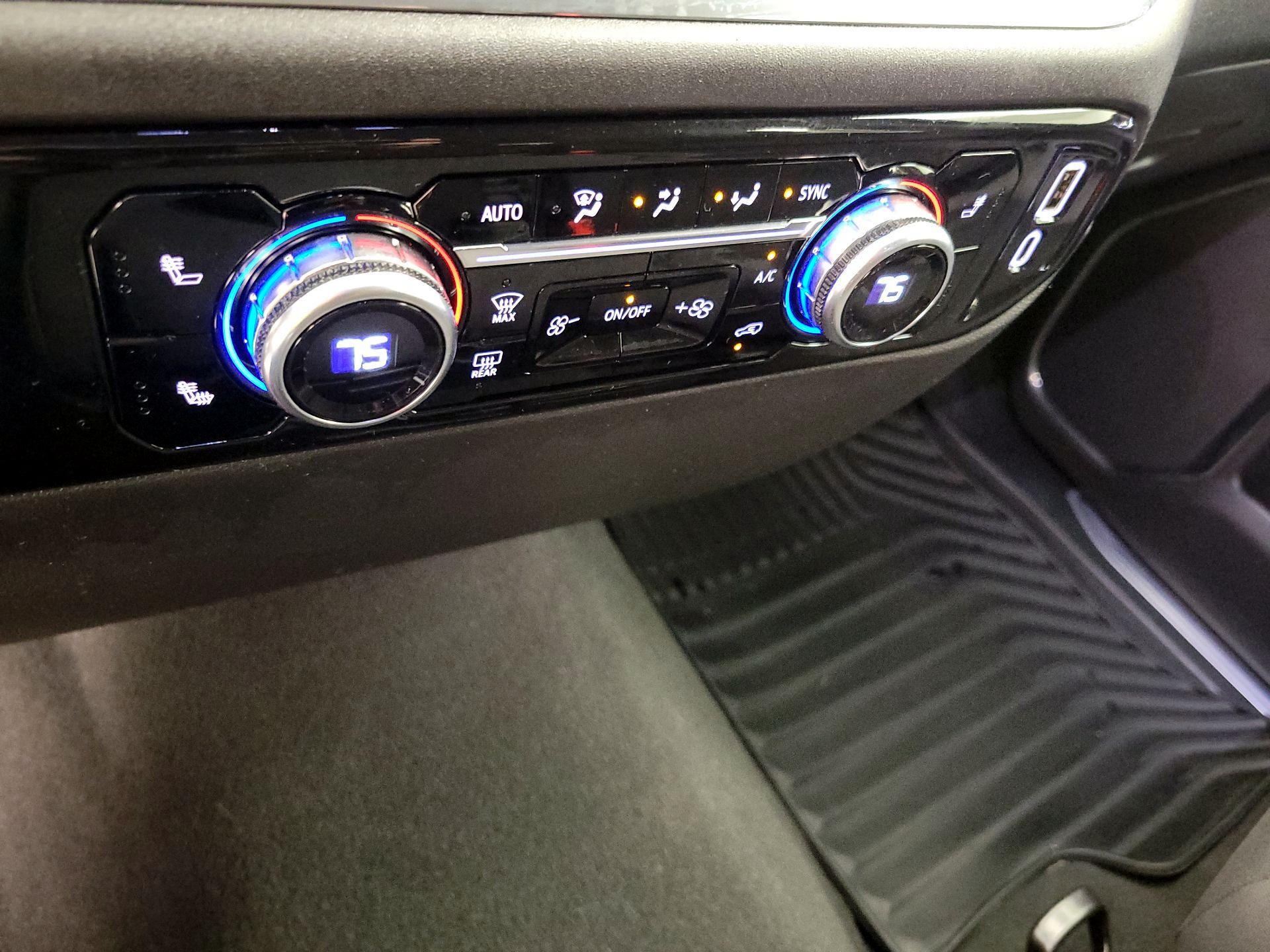 Thumbnail: 2024 GMC Sierra 1500 - 16