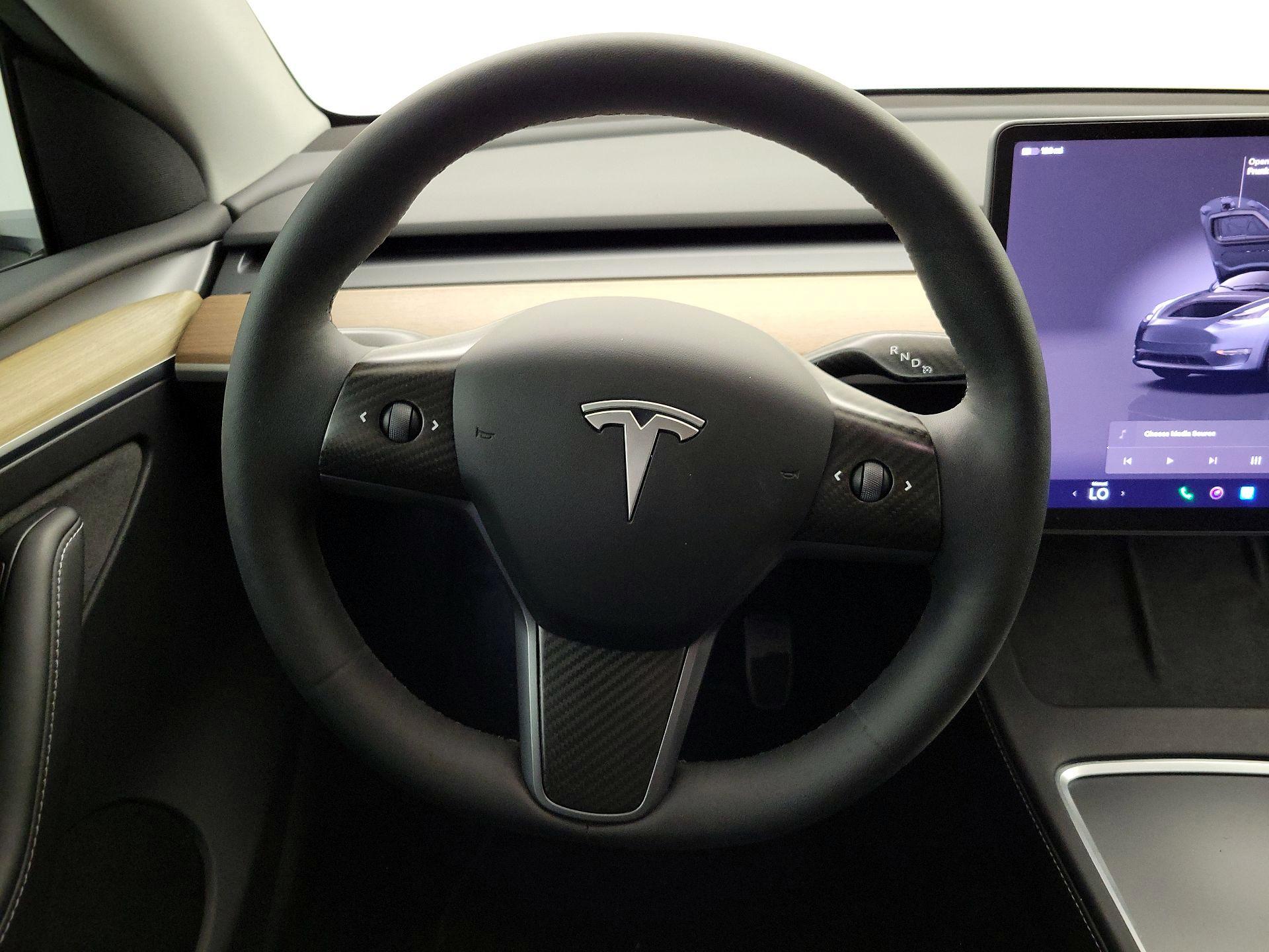 Thumbnail: 2023 Tesla Model Y - 10