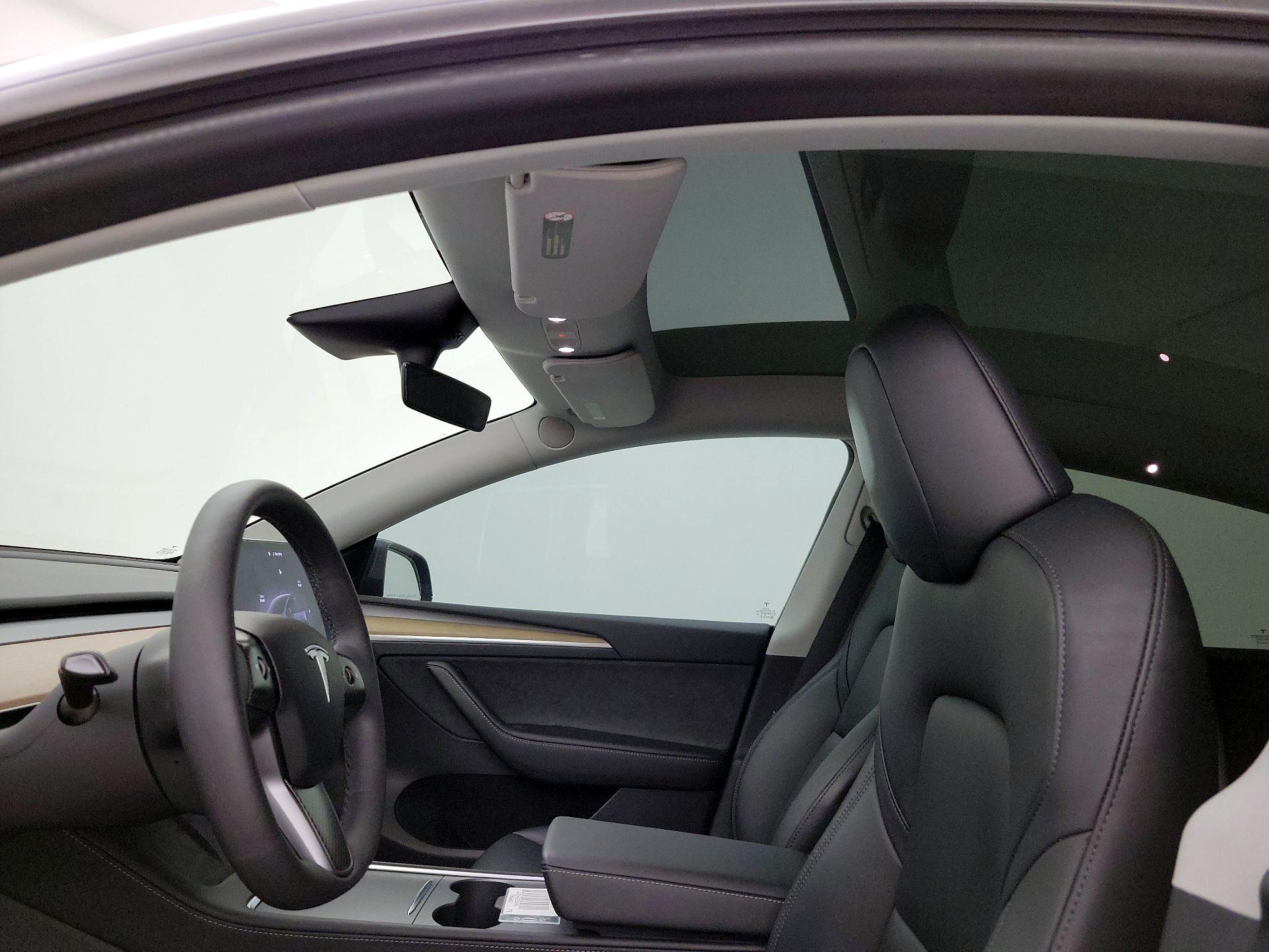 Thumbnail: 2023 Tesla Model Y - 17