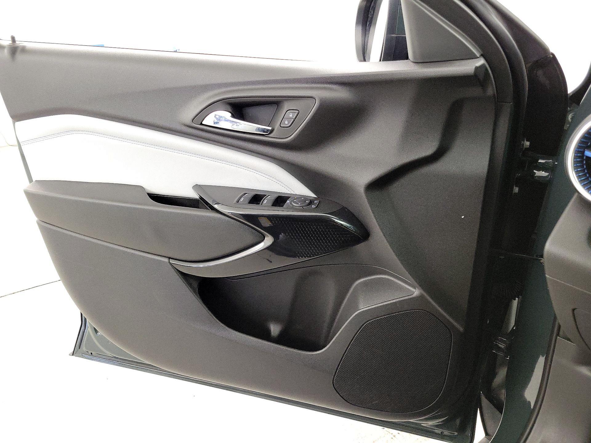 Thumbnail: 2025 Chevrolet Trax - 12