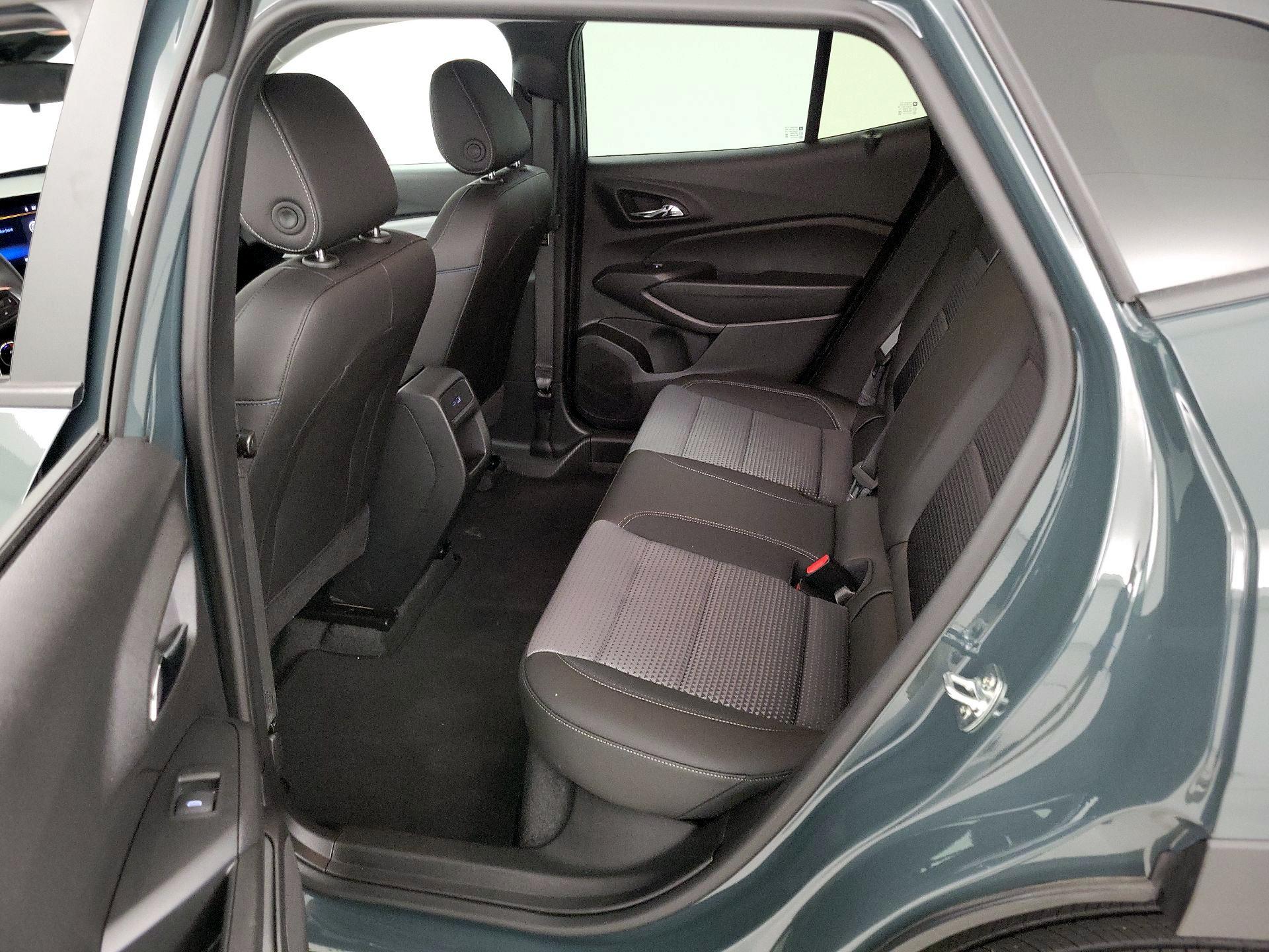 Thumbnail: 2025 Chevrolet Trax - 19