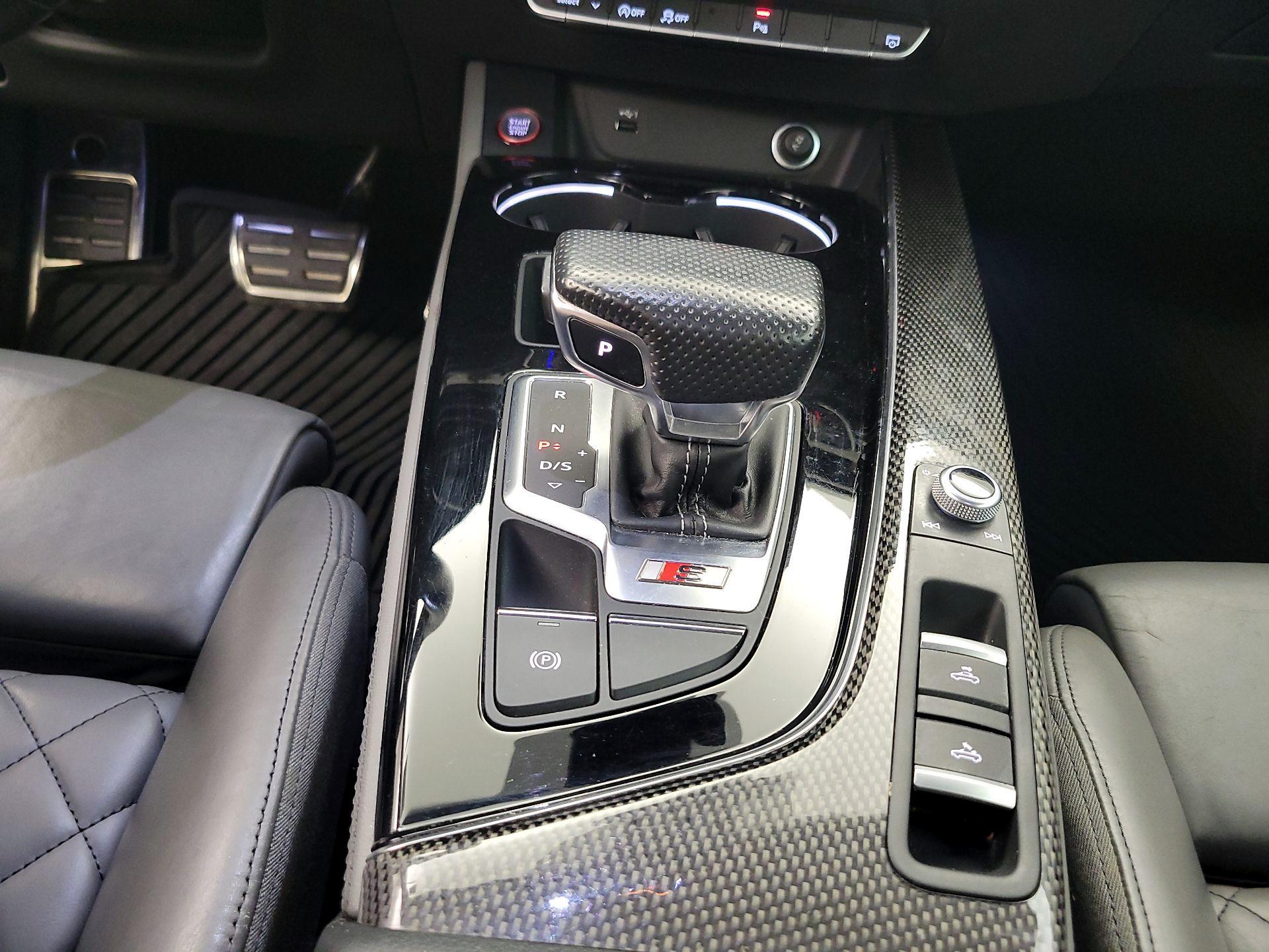 Thumbnail: 2021 Audi S5 - 17