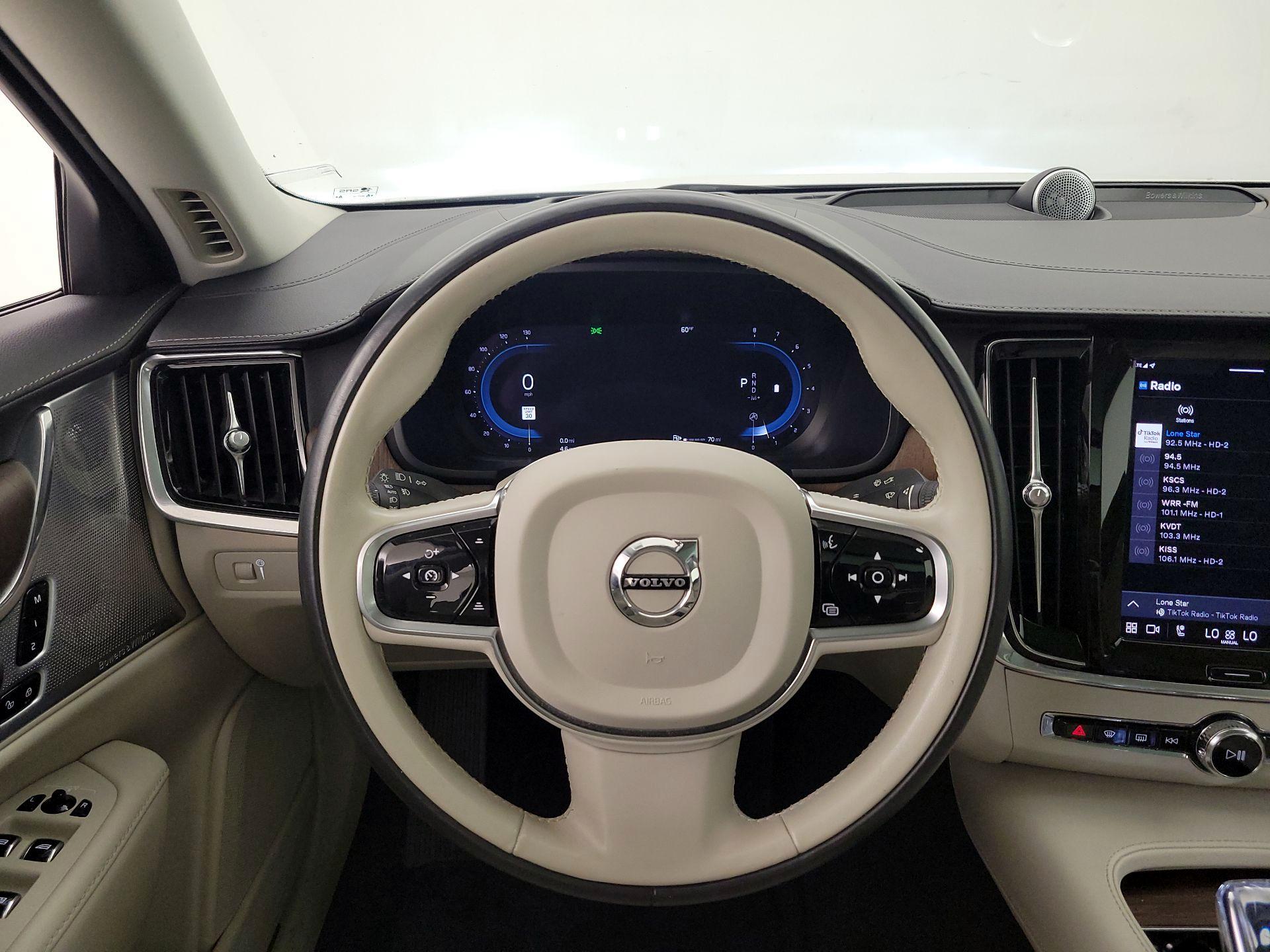 Thumbnail: 2022 Volvo S90 - 10