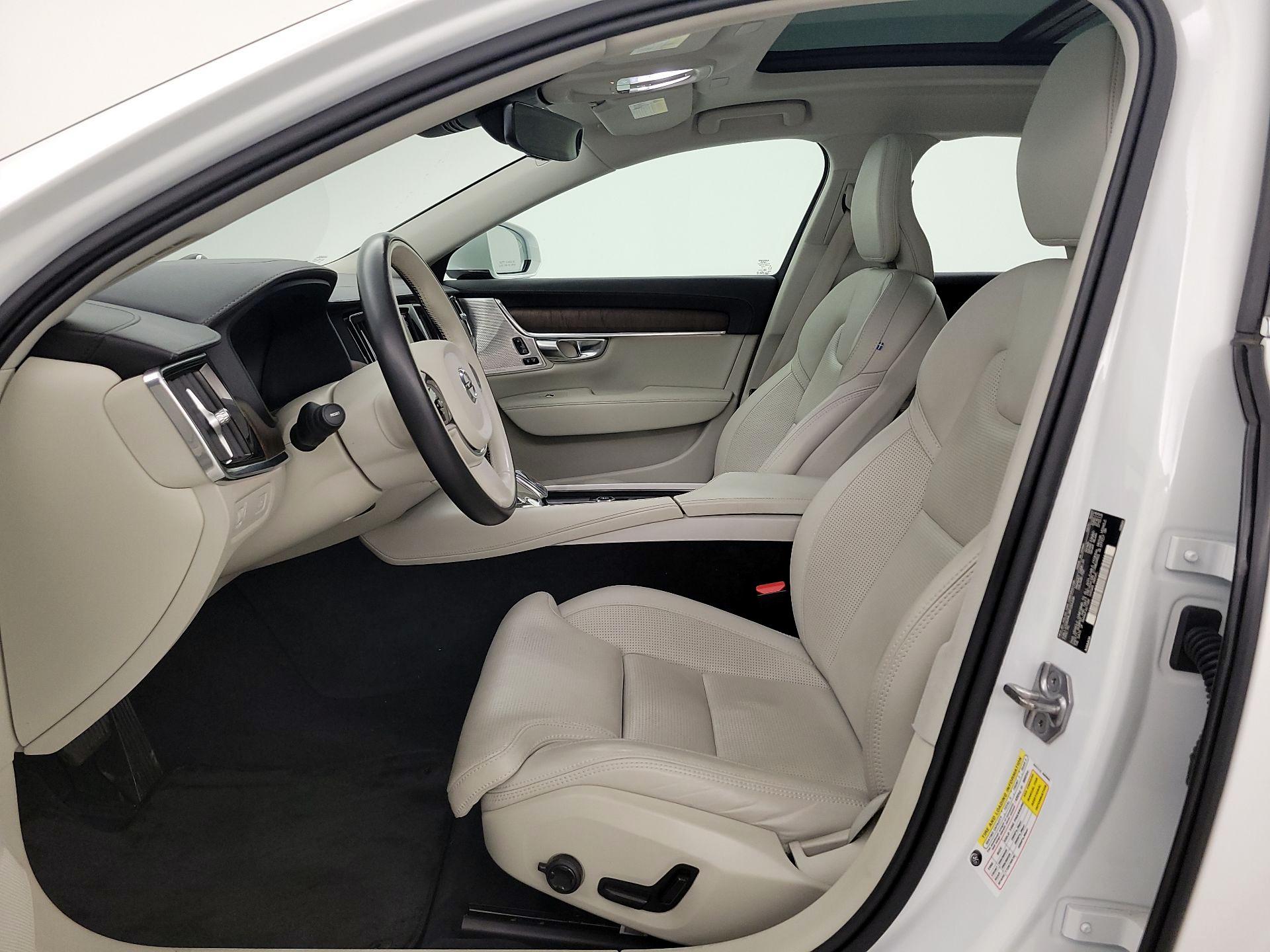 Thumbnail: 2022 Volvo S90 - 11