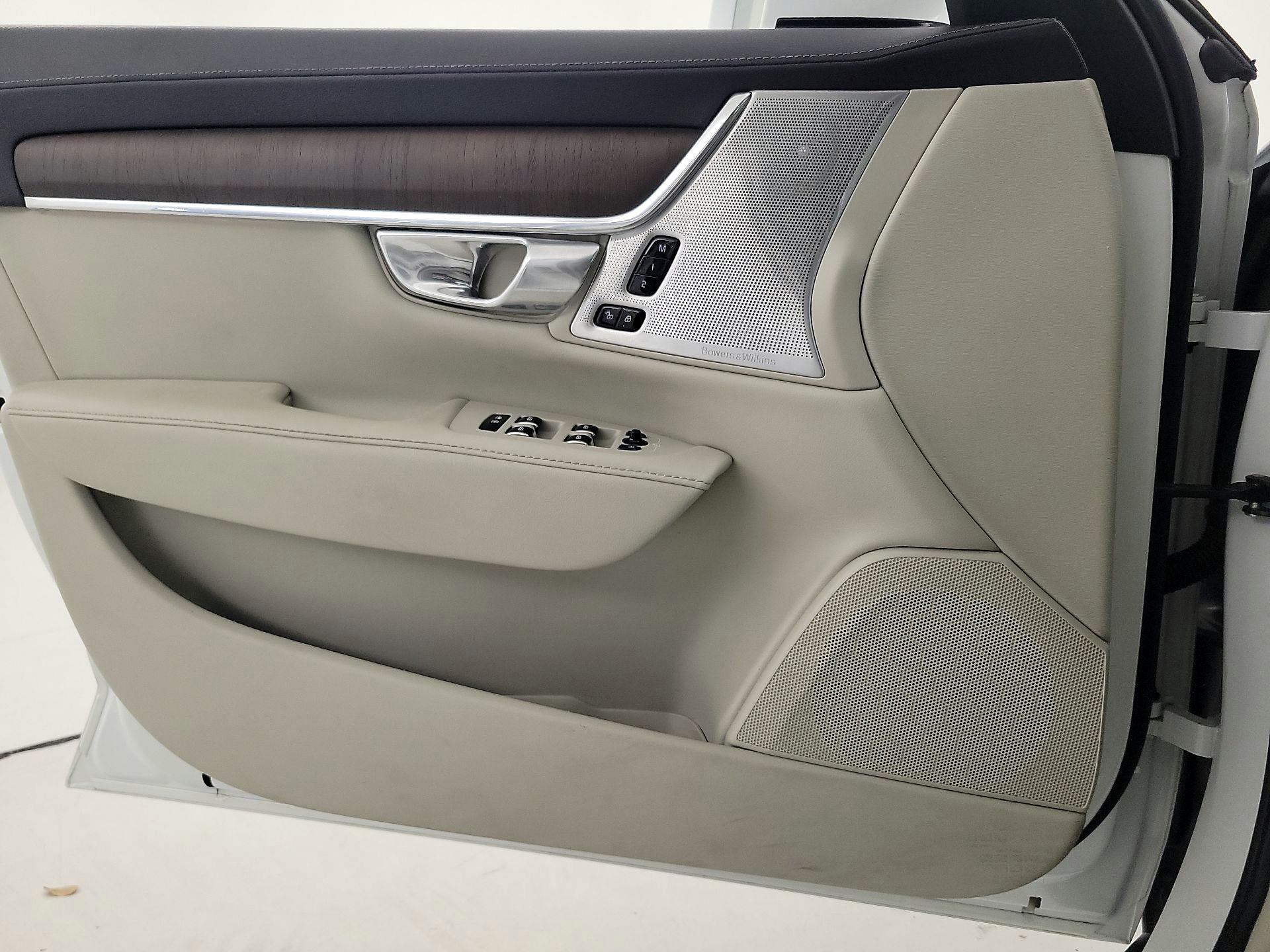 Thumbnail: 2022 Volvo S90 - 12