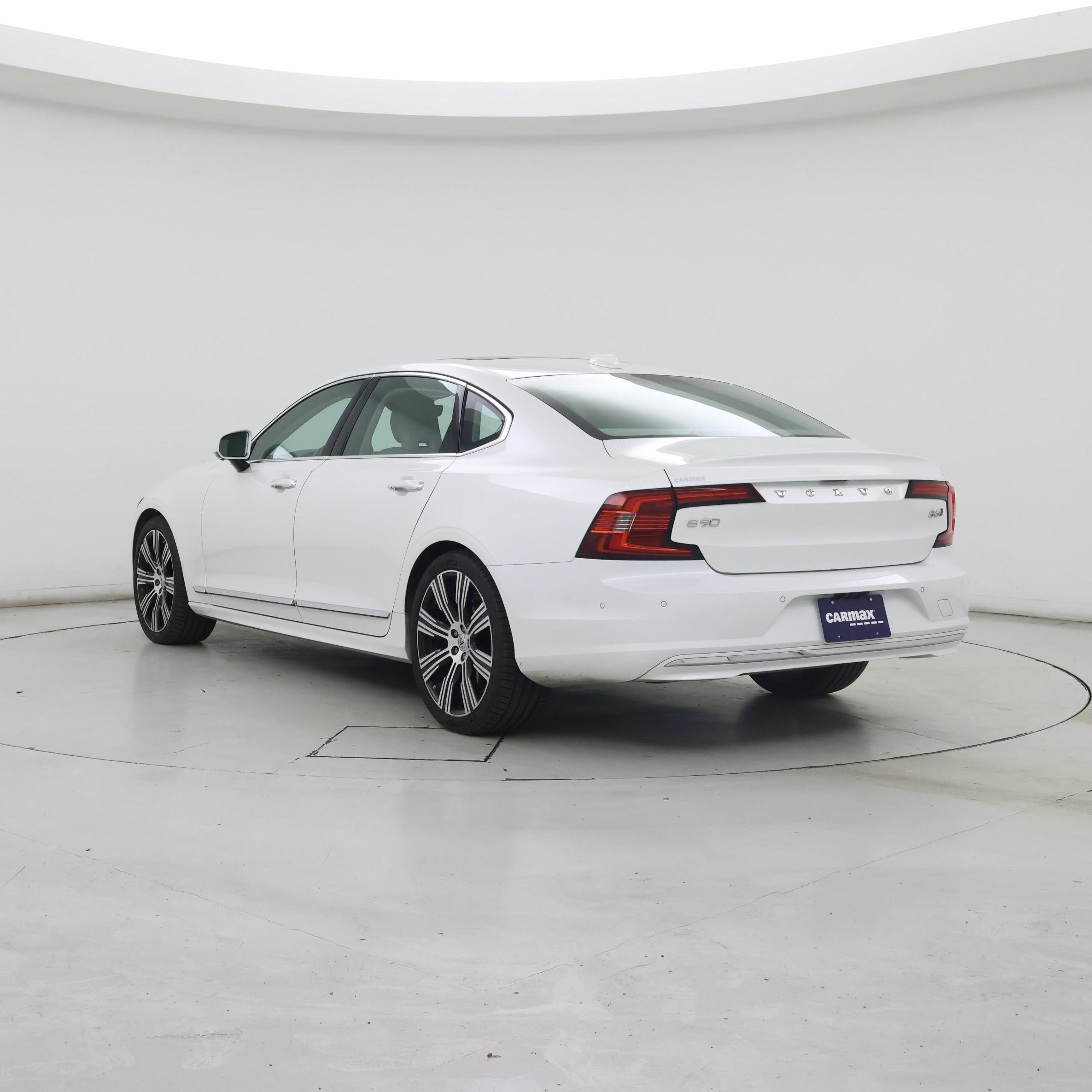 Thumbnail: 2022 Volvo S90 - 2