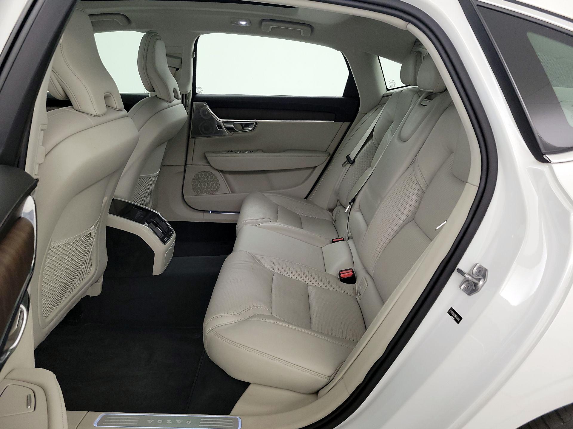 Thumbnail: 2022 Volvo S90 - 20