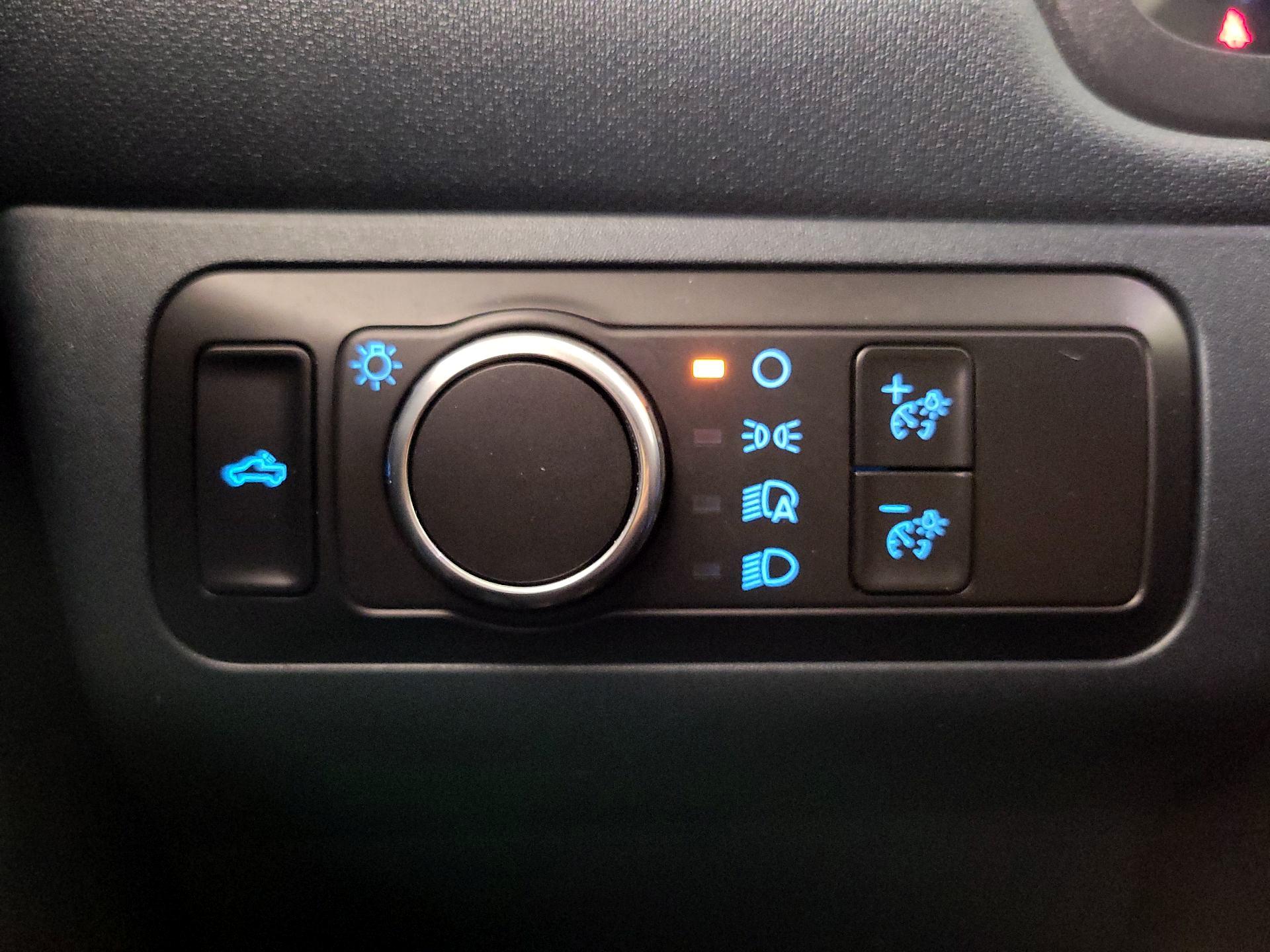 Thumbnail: 2022 Ford Maverick - 13