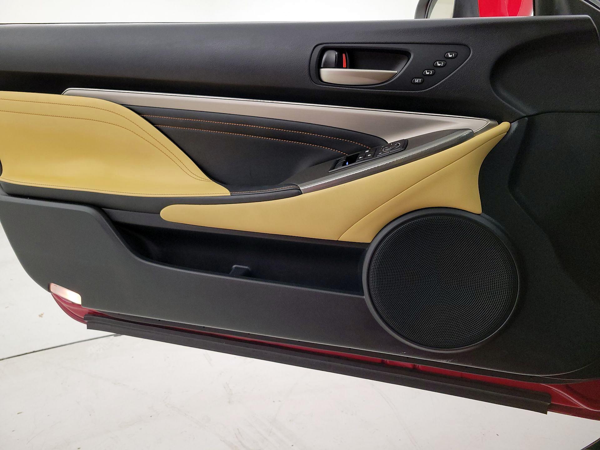 Thumbnail: 2015 Lexus RC - 12