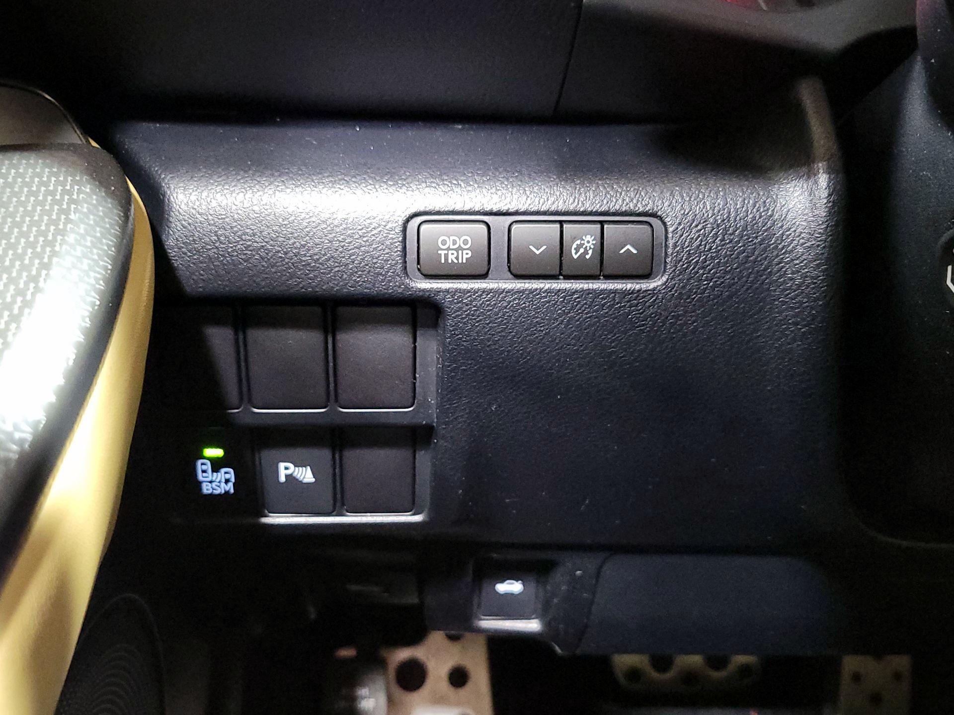 Thumbnail: 2015 Lexus RC - 13