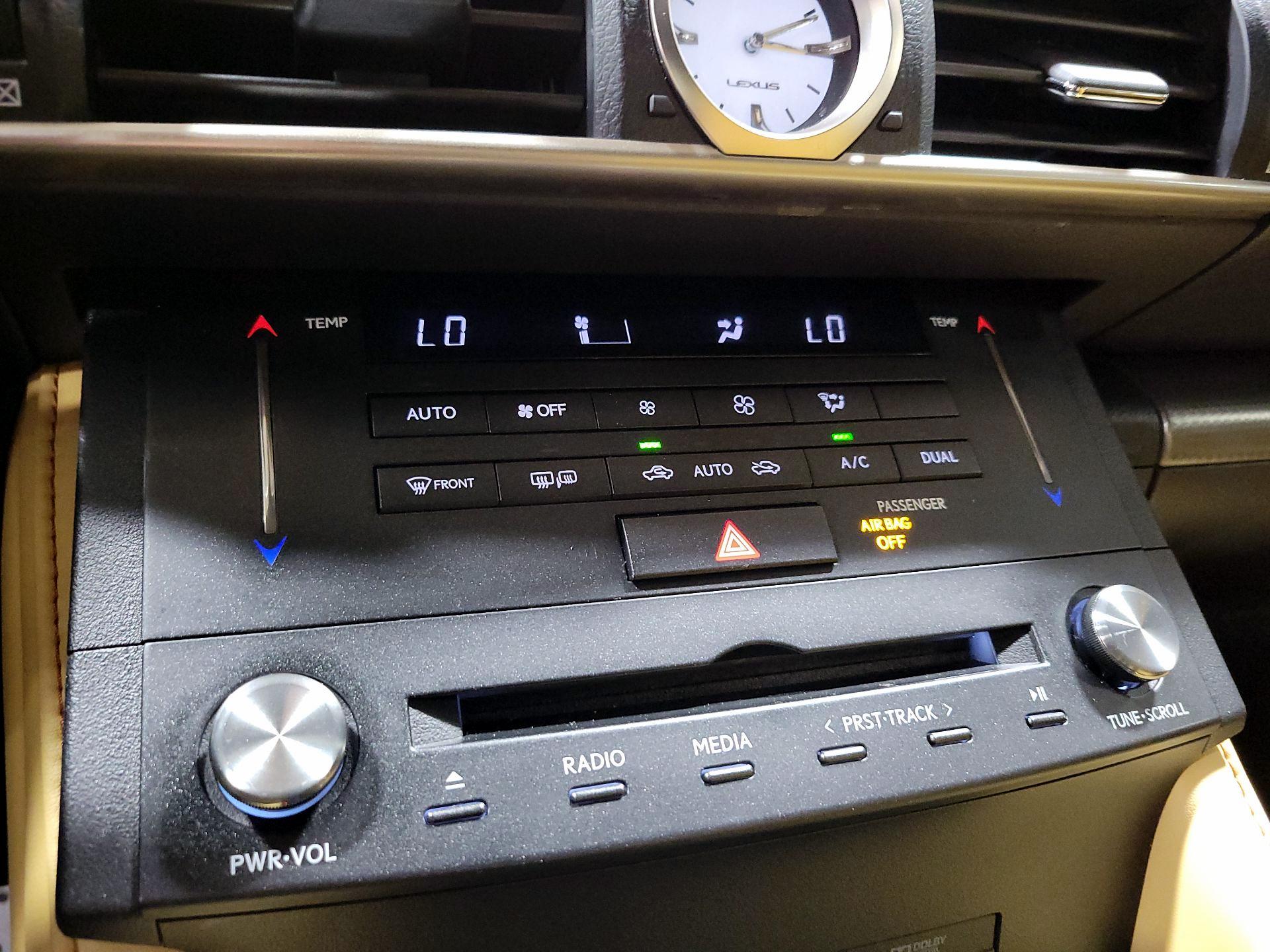 Thumbnail: 2015 Lexus RC - 17