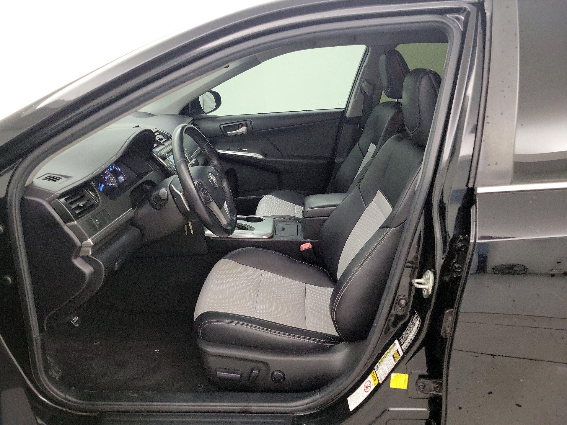 Thumbnail: 2014 Toyota Camry - 11