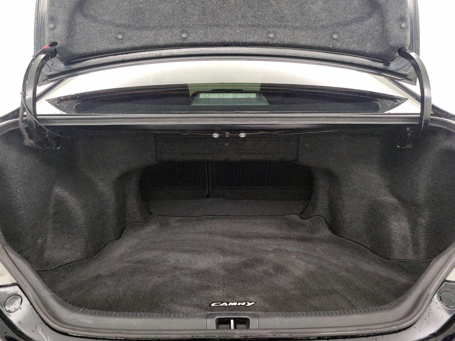 Thumbnail: 2014 Toyota Camry - 19