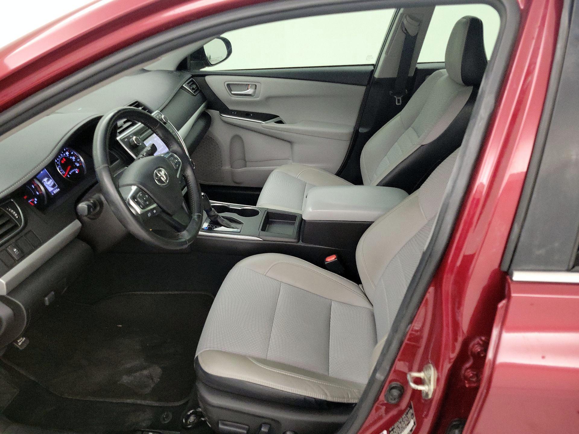 Thumbnail: 2017 Toyota Camry - 11