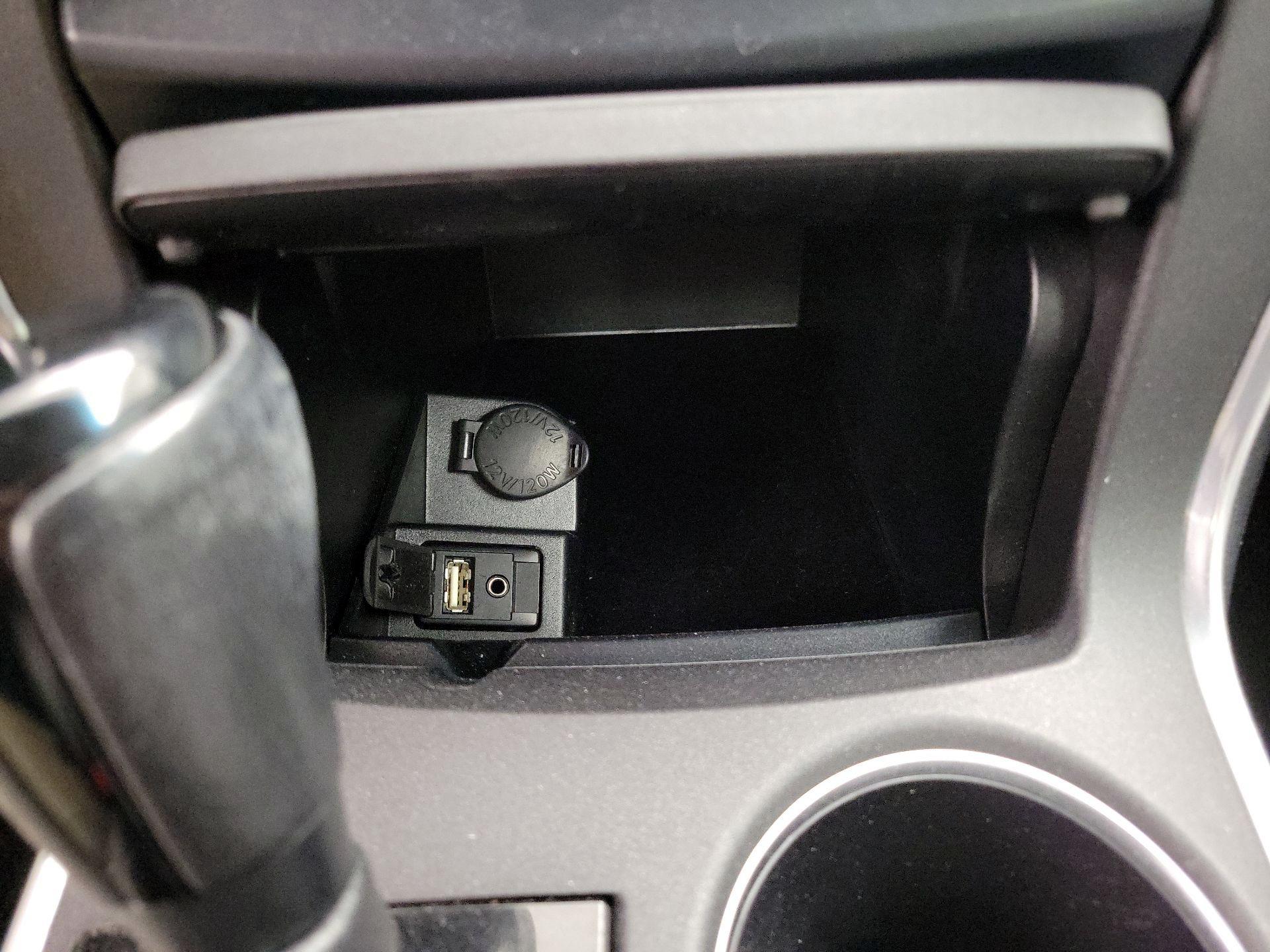 Thumbnail: 2017 Toyota Camry - 17