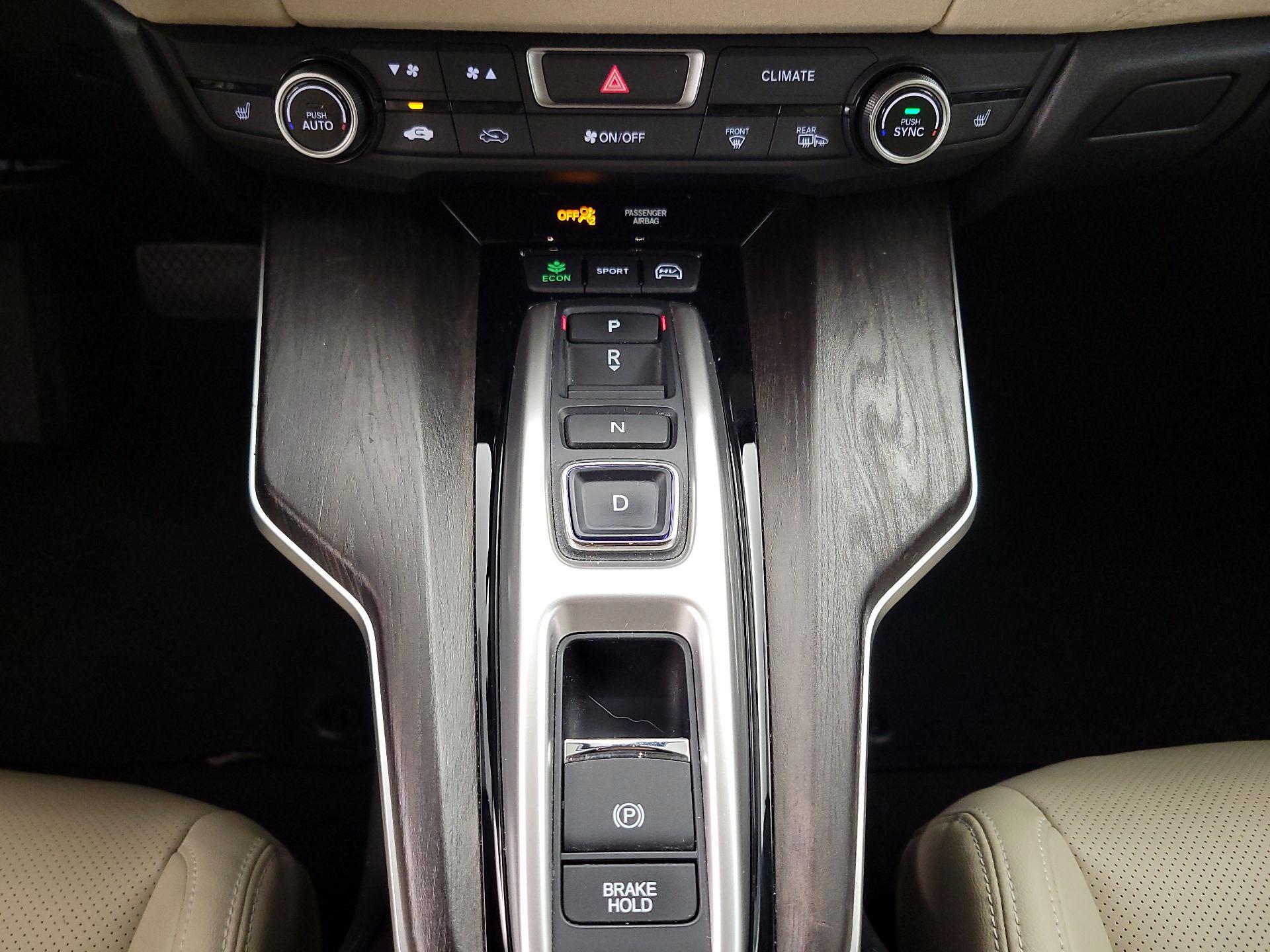 Thumbnail: 2018 Honda Clarity - 18