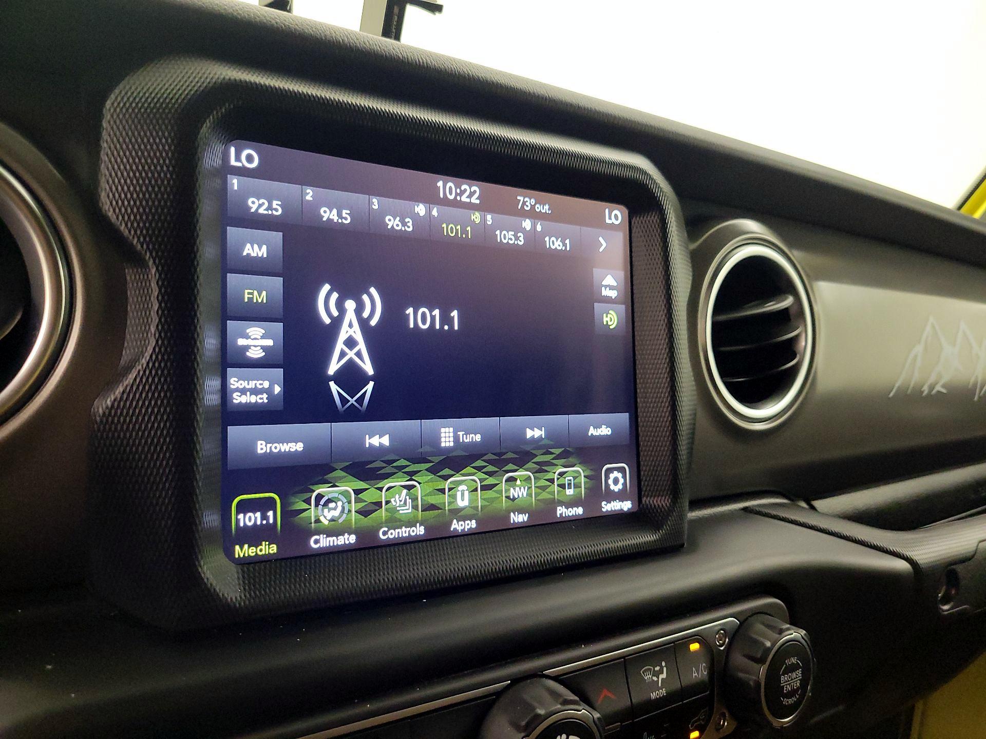 Thumbnail: 2023 Jeep Gladiator - 15