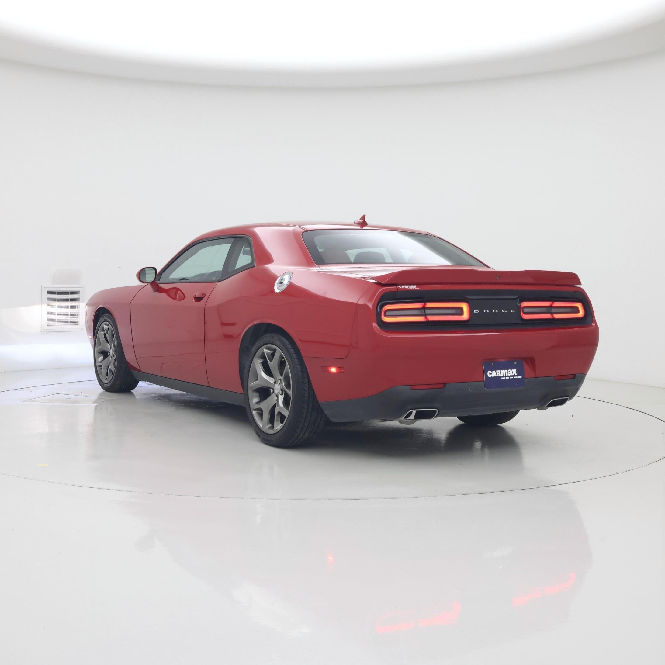 Thumbnail: 2016 Dodge Challenger - 2
