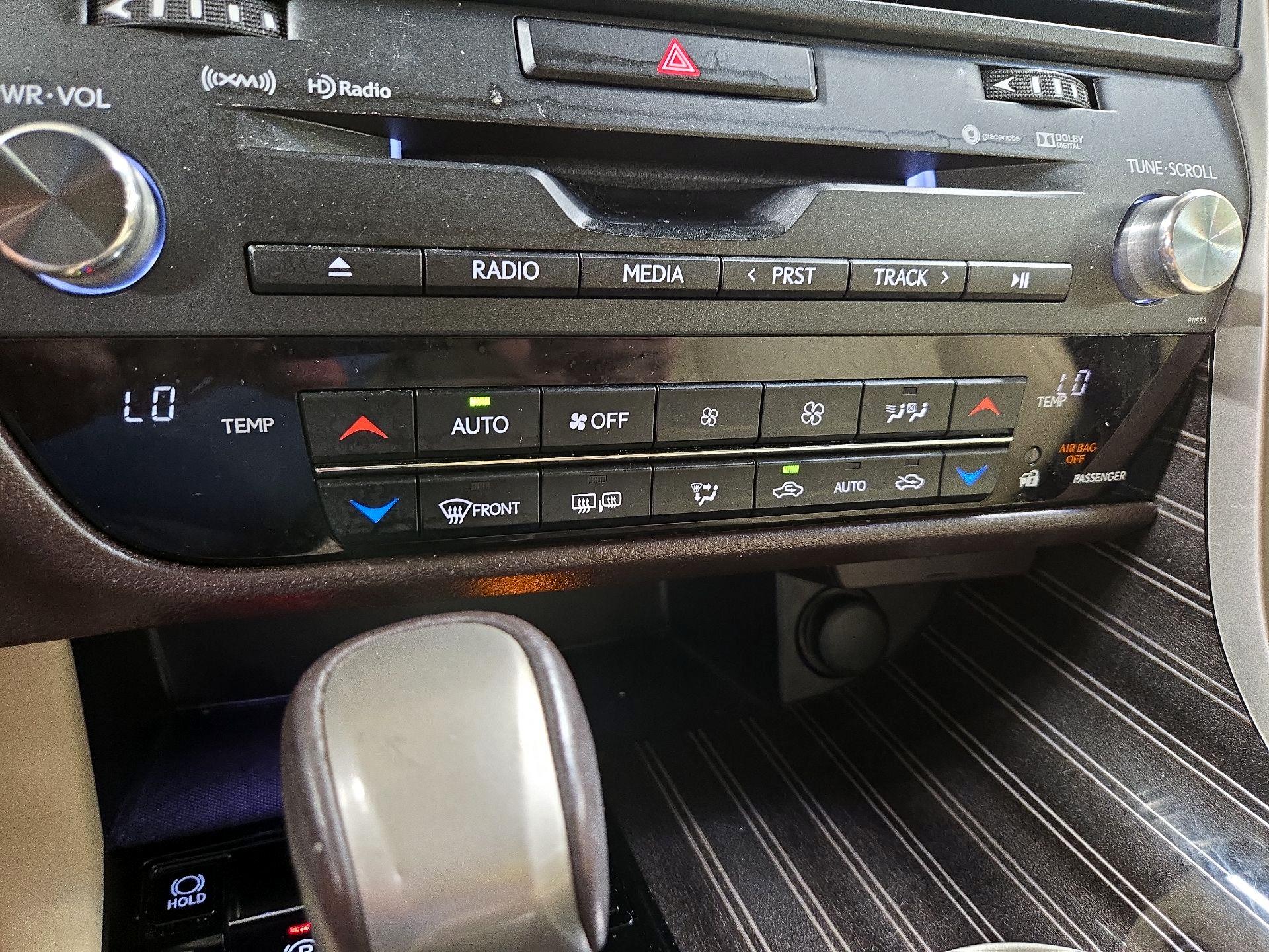 Thumbnail: 2017 Lexus RX - 17