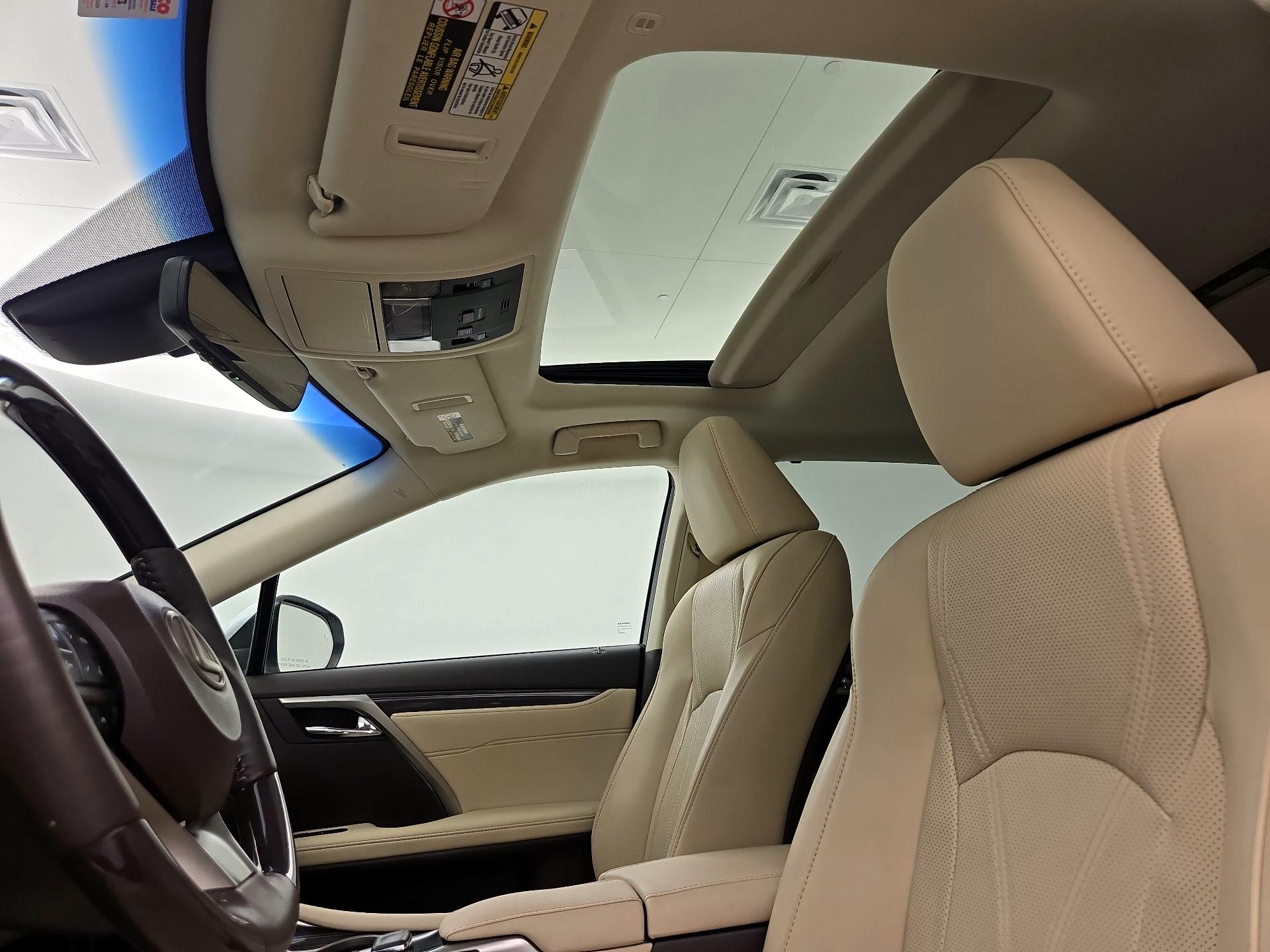 Thumbnail: 2017 Lexus RX - 20