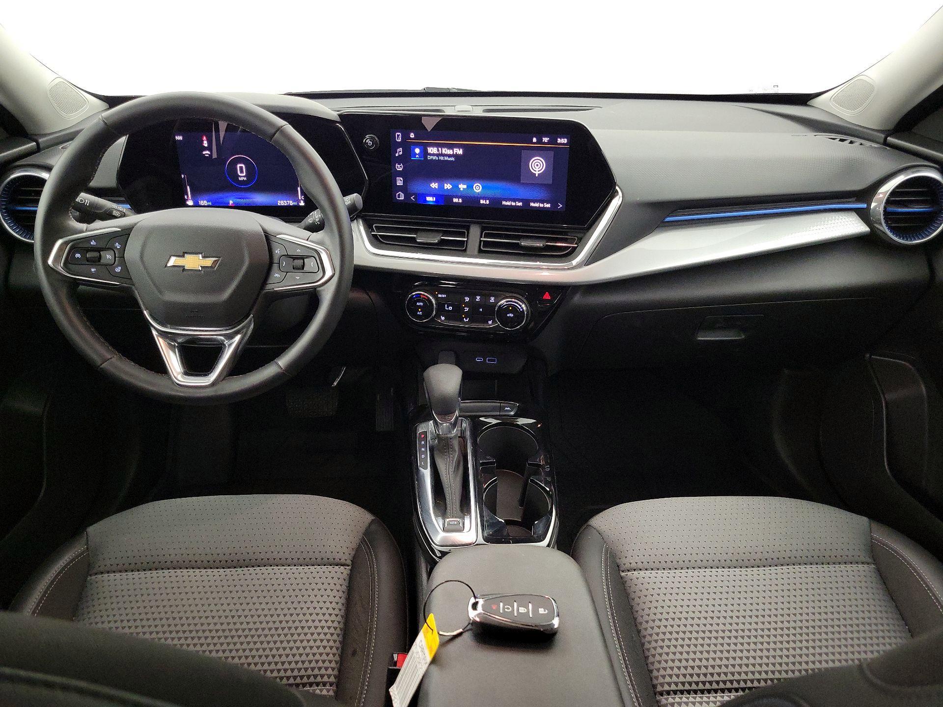 Thumbnail: 2024 Chevrolet Trax - 9