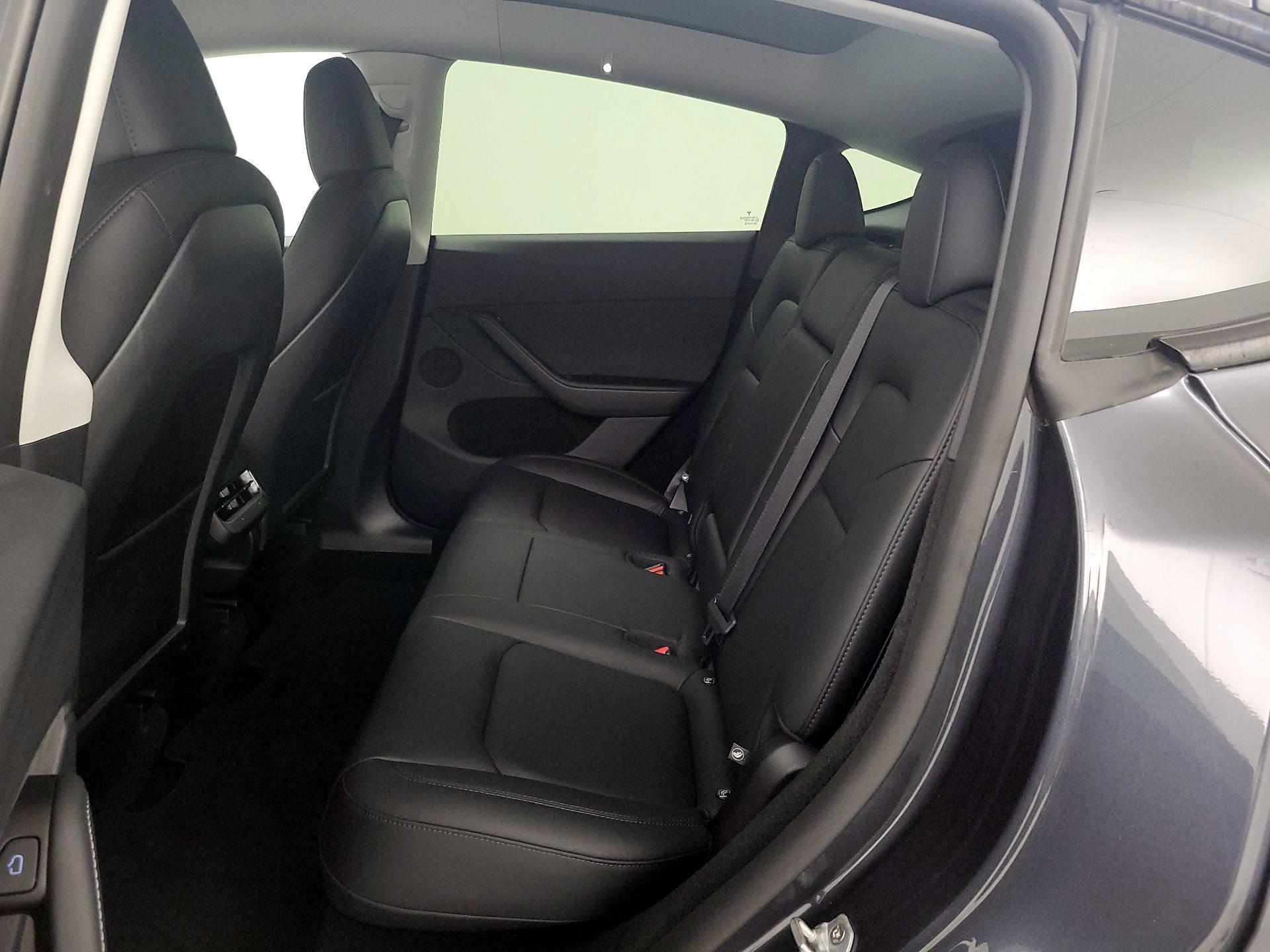 Thumbnail: 2025 Tesla Model Y - 18