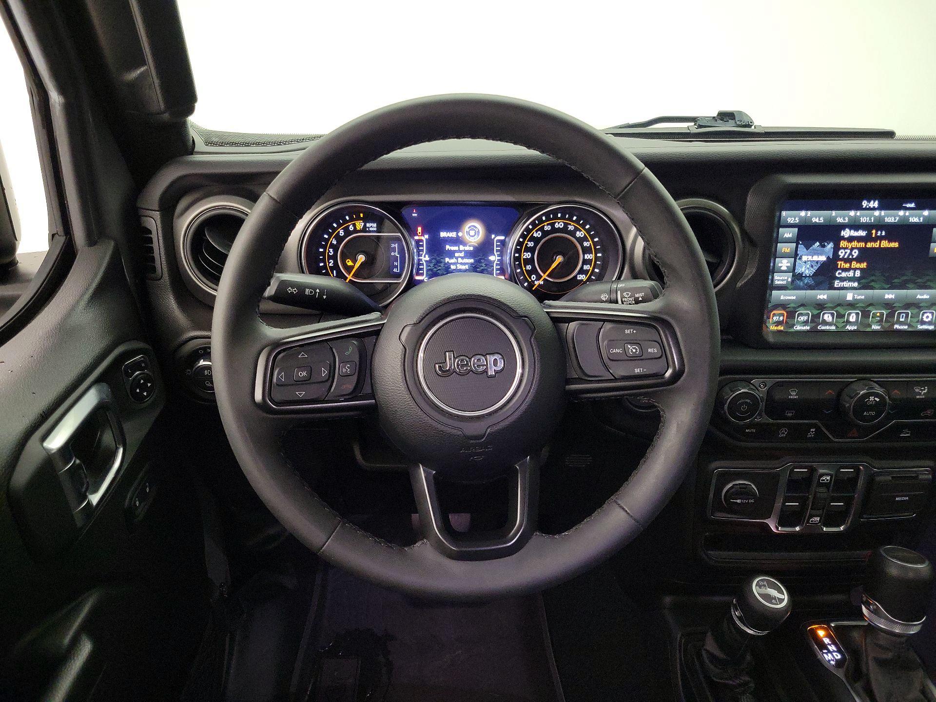 Thumbnail: 2023 Jeep Gladiator - 10