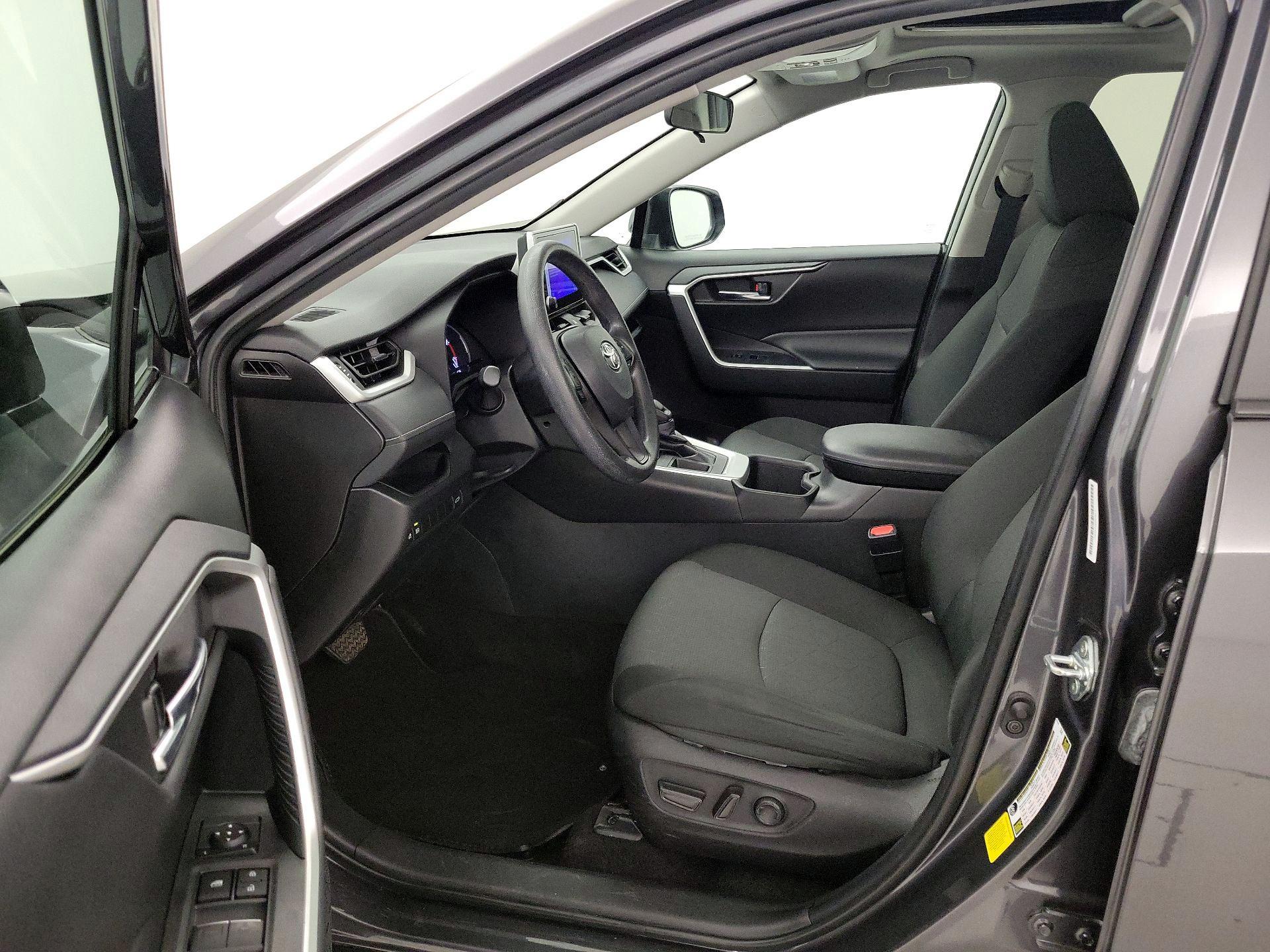 Thumbnail: 2024 Toyota RAV4 - 11