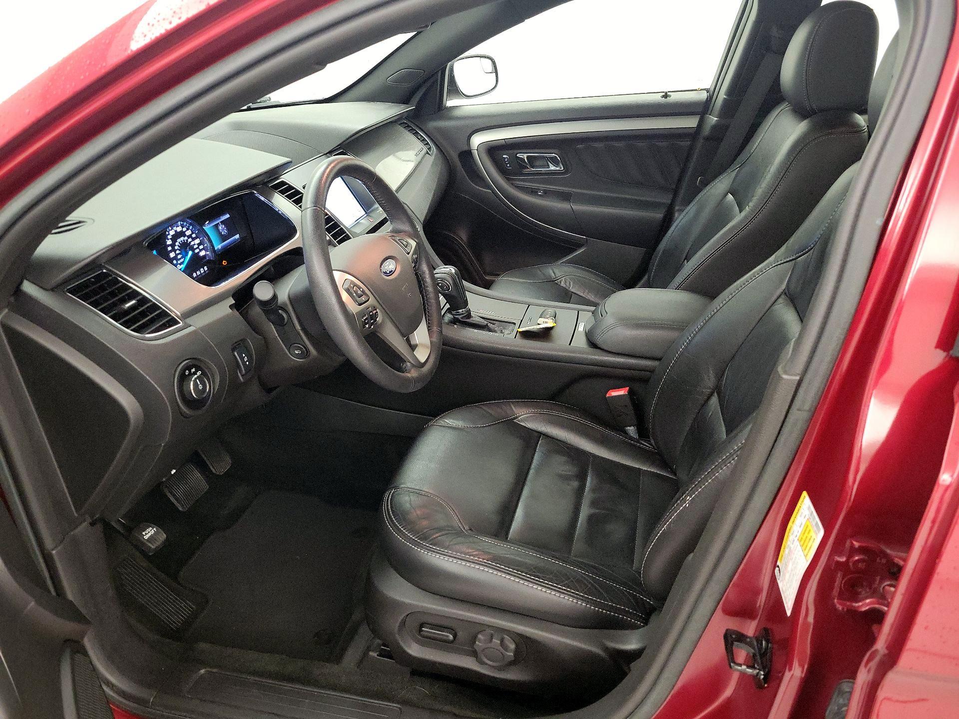 Thumbnail: 2016 Ford Taurus - 11