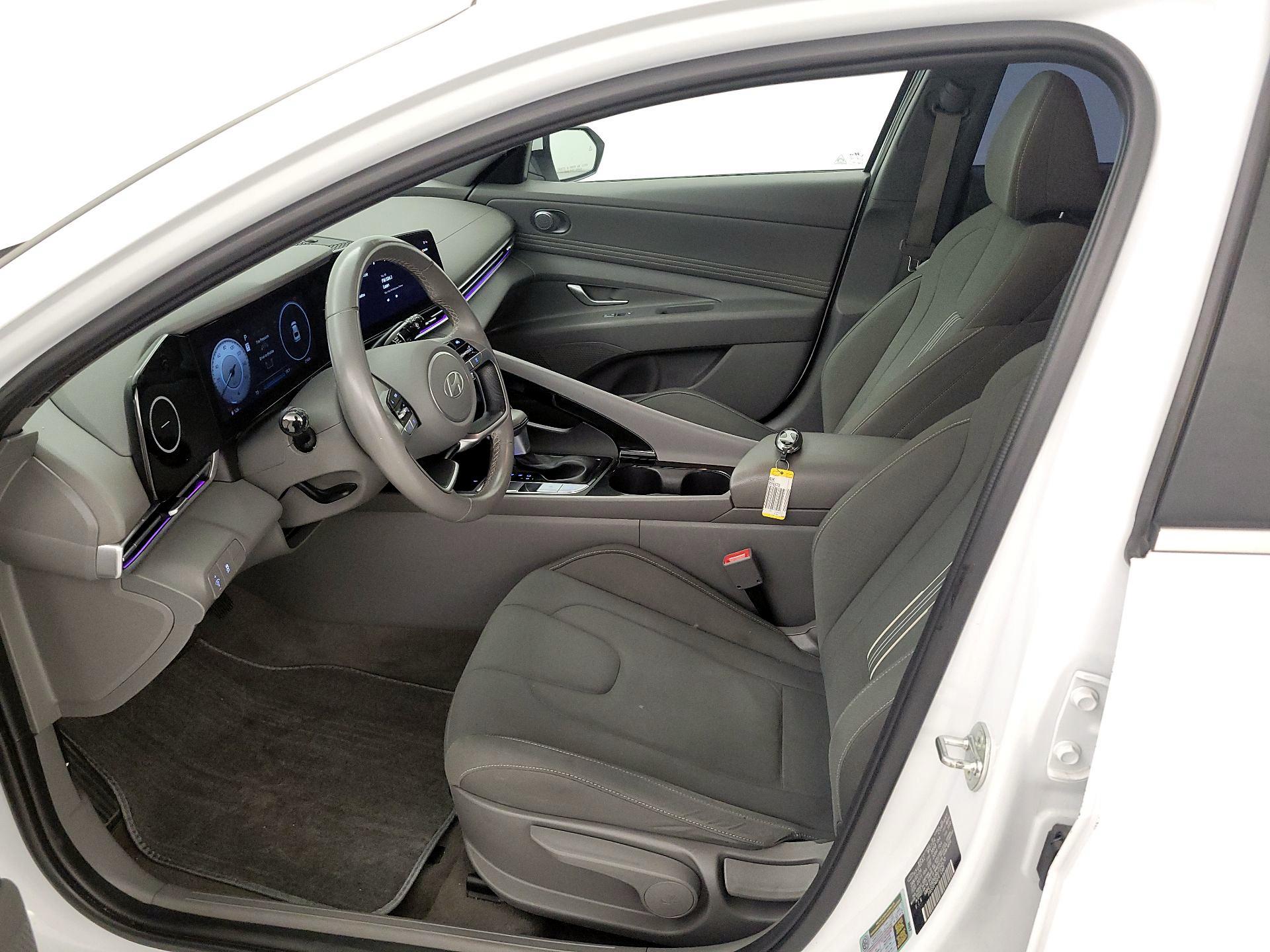 Thumbnail: 2024 Hyundai Elantra - 11