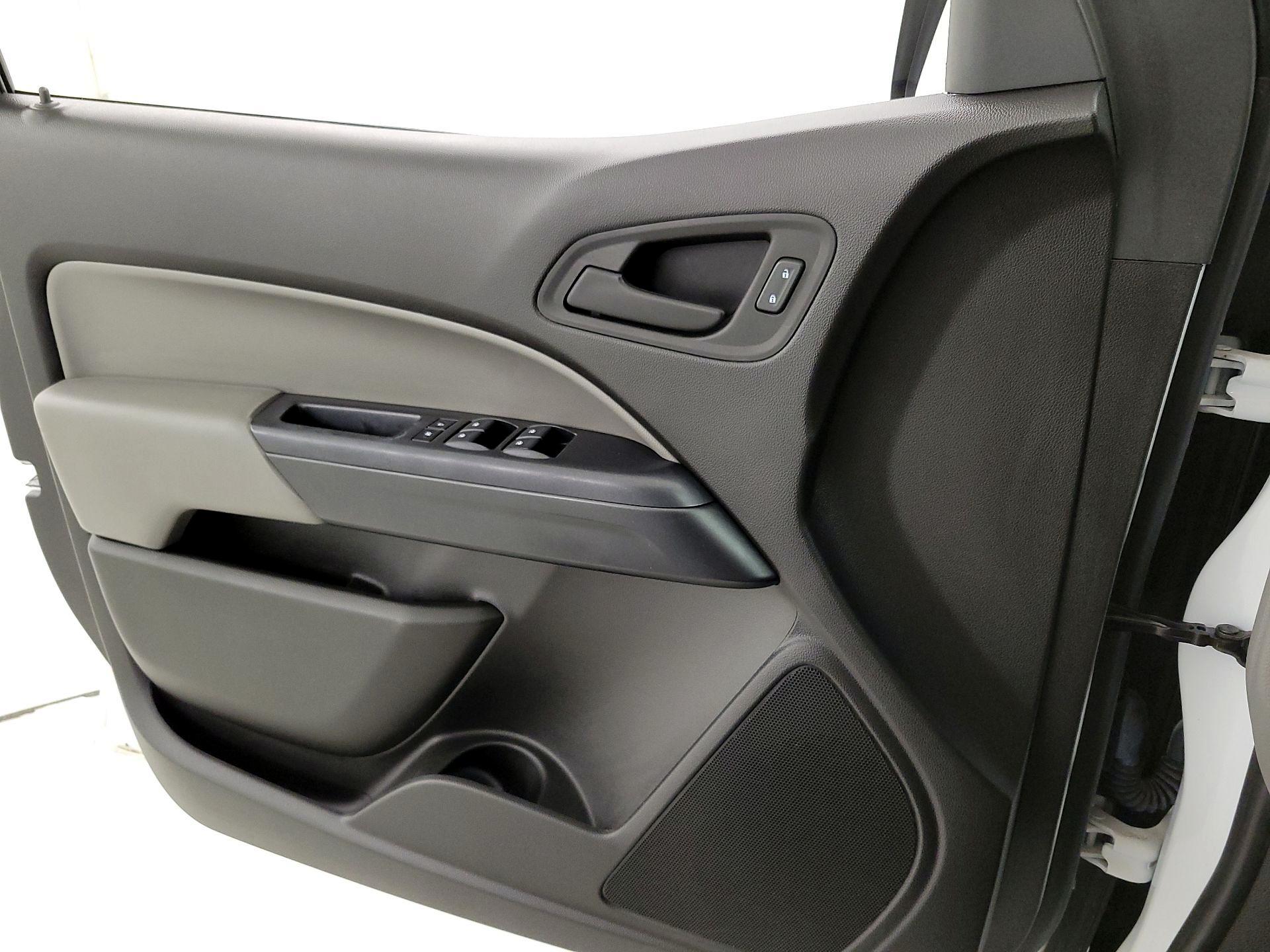 Thumbnail: 2017 GMC Canyon - 12