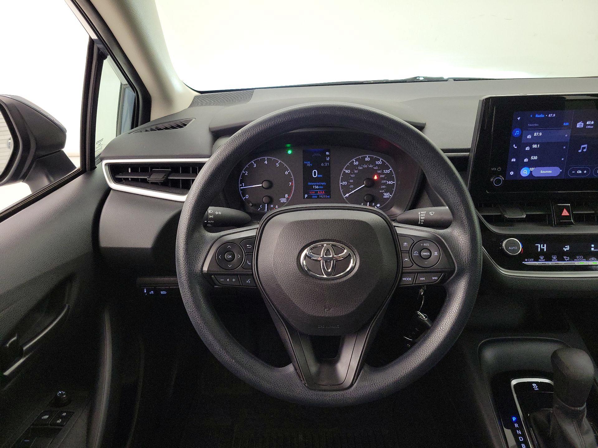 Thumbnail: 2023 Toyota Corolla - 10